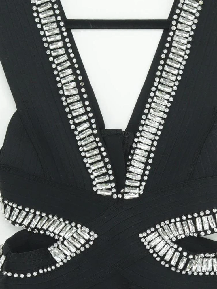 Karen Millen plunge one-piece swimsuit in black RRP £99 - Image 3