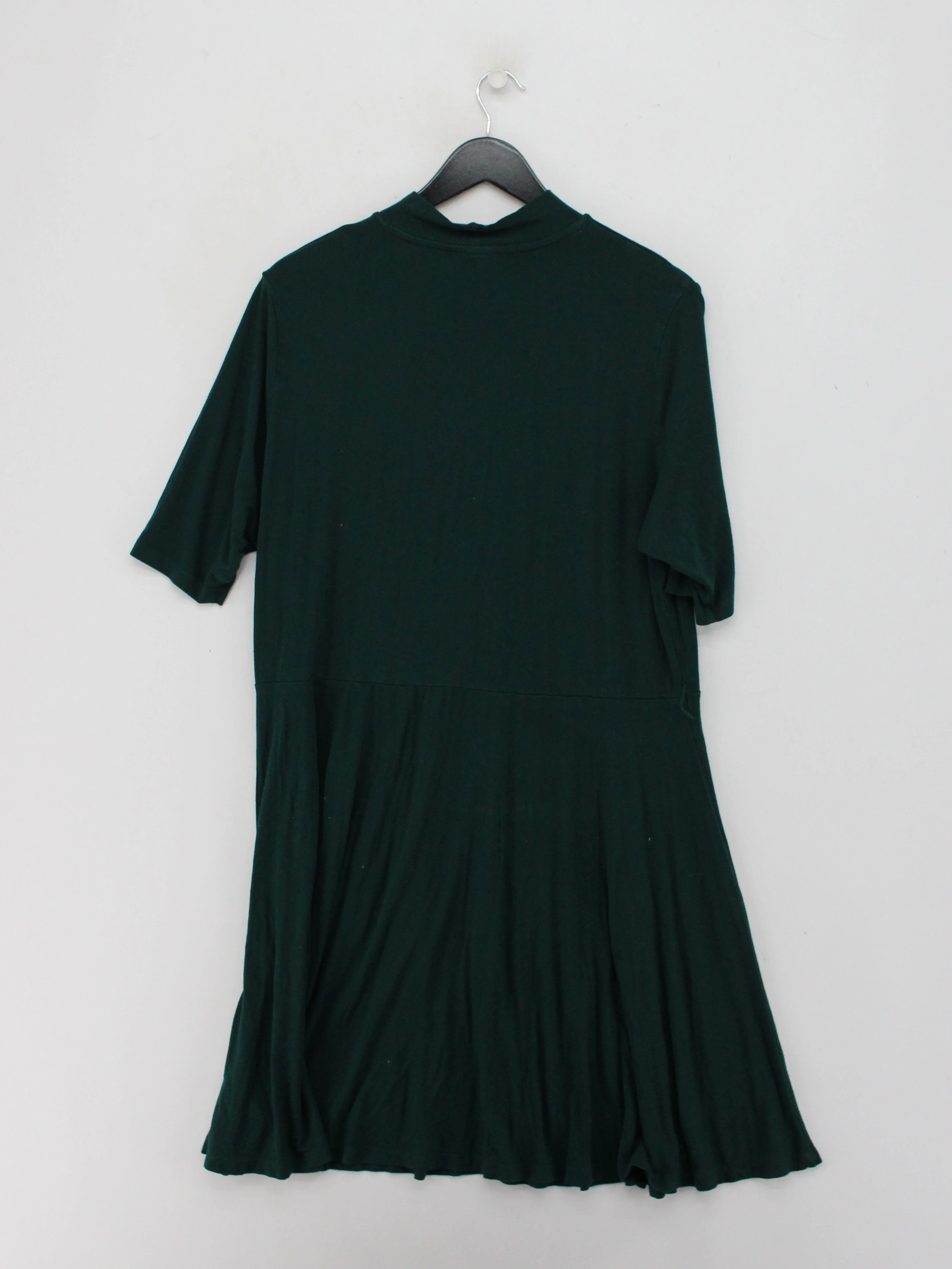Karen Millen T-Shirt Midi Dress in Green - Image 2