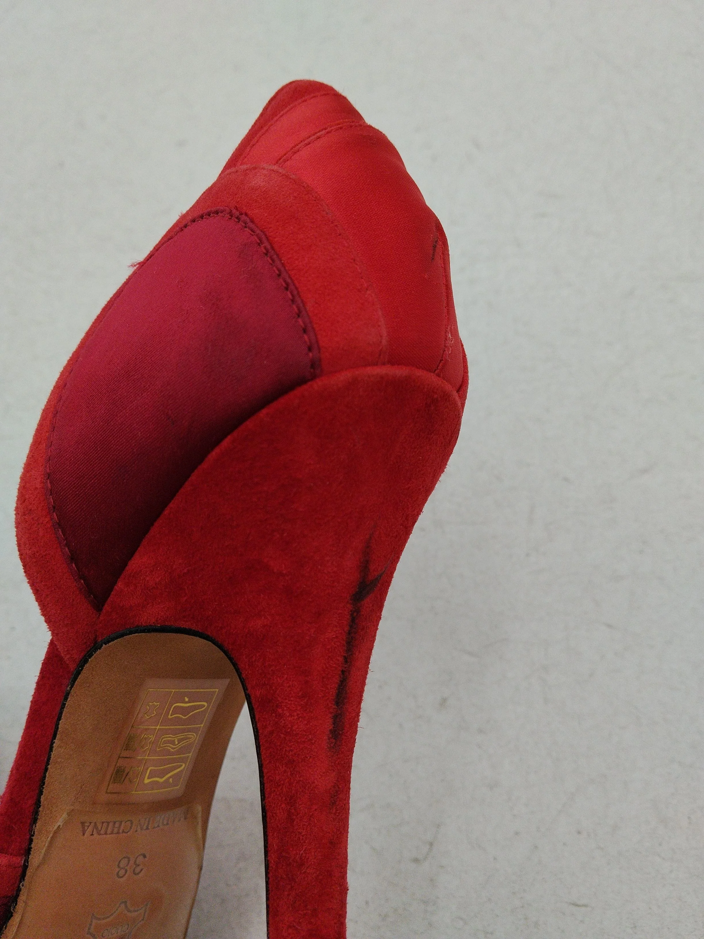 Karen Millen Women's Heels UK 5 Red 100% Suede Court - Image 8