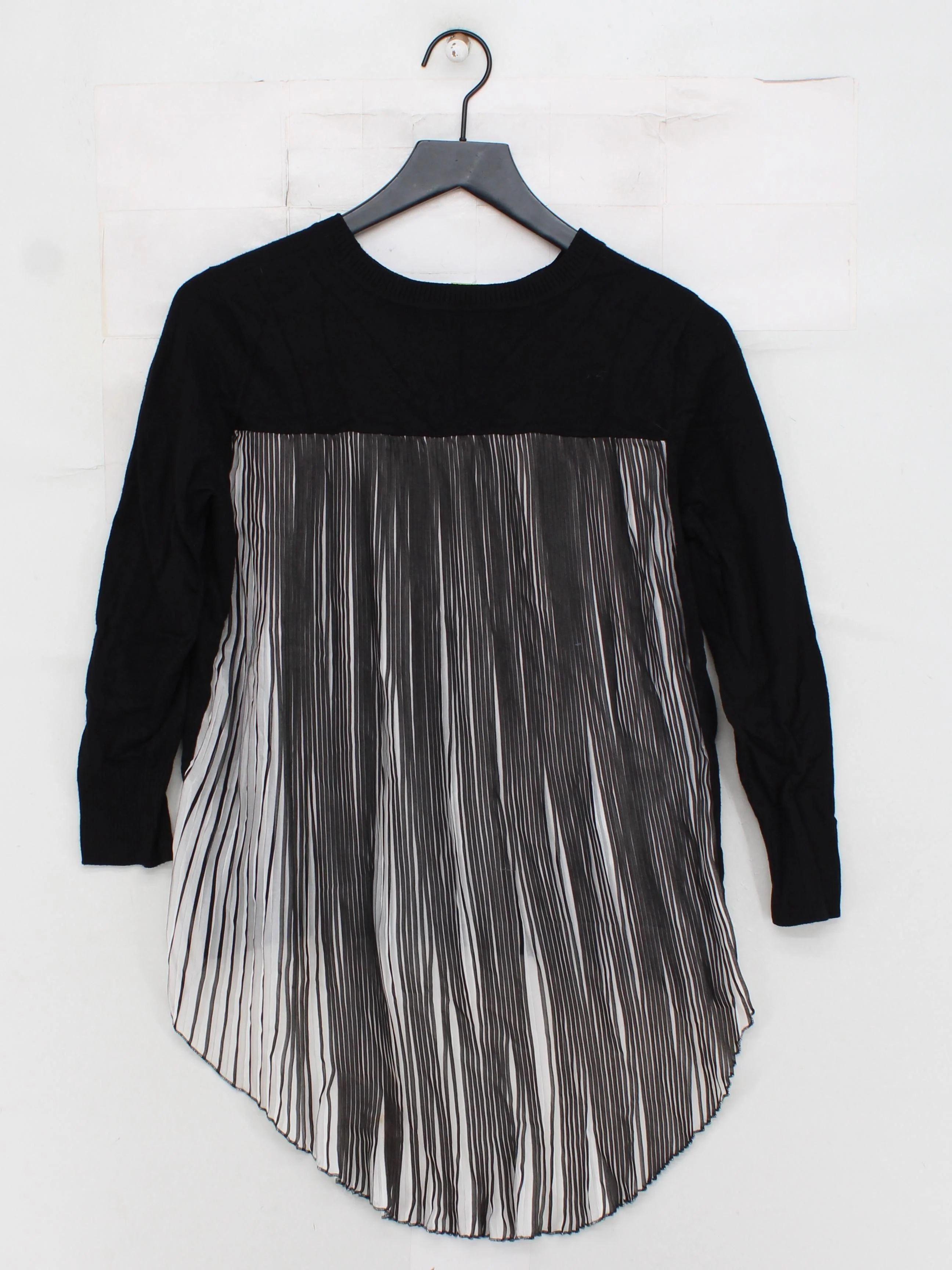 Karen Millen Women's Jumper M Black Viscose with Polyester Pullover - Image 2