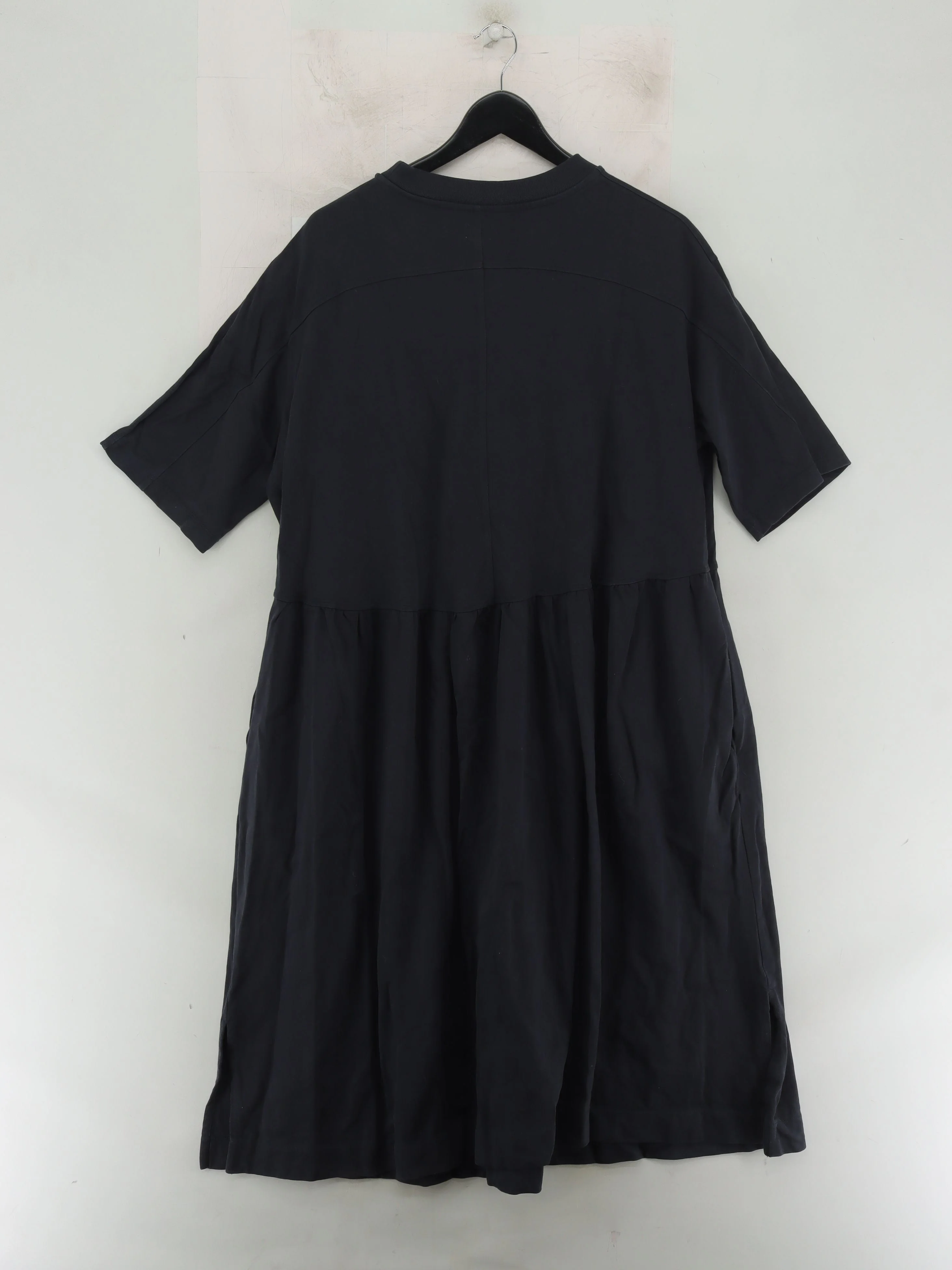 Kin Skater Midi Dress M in Black - Image 2