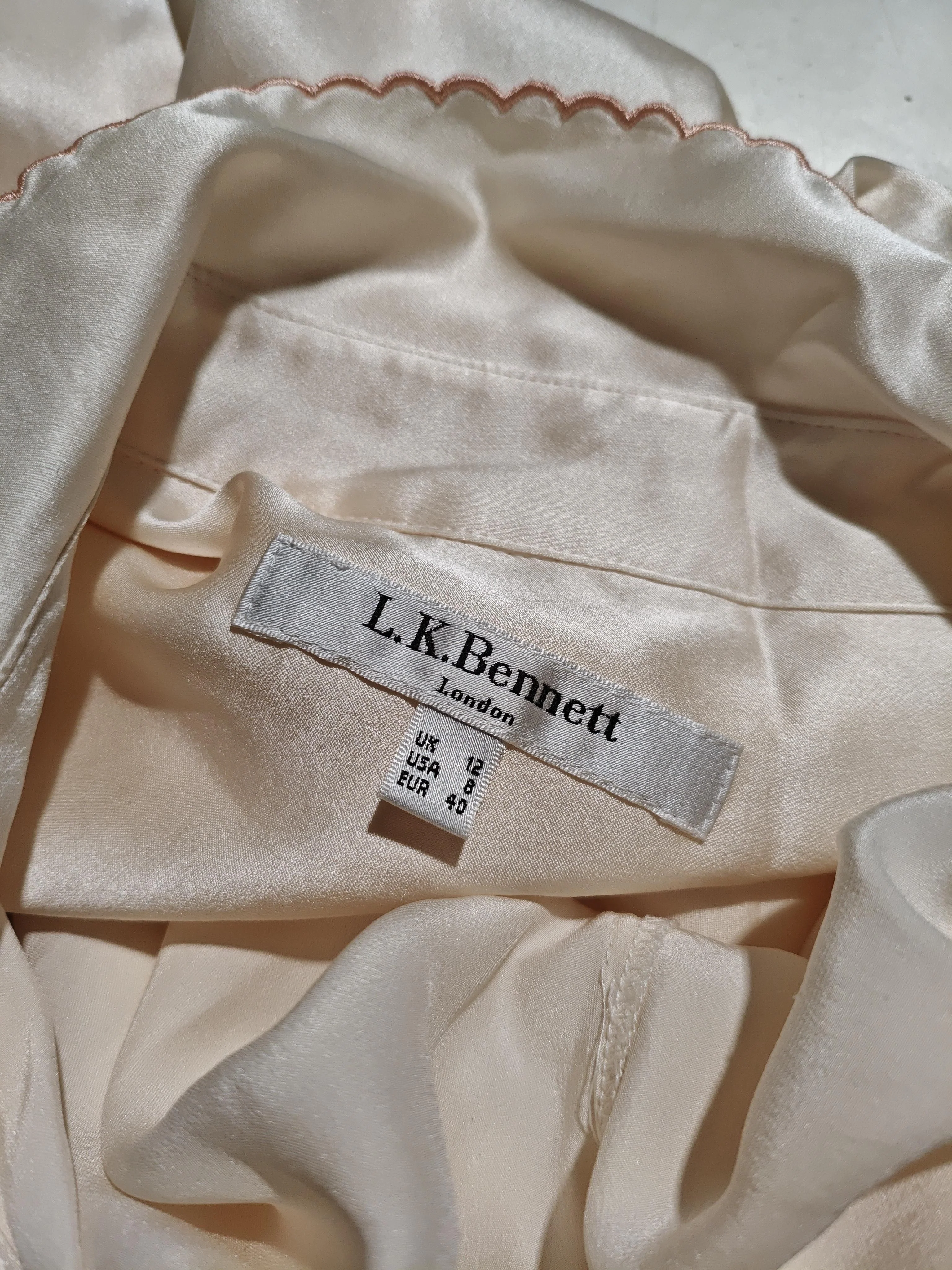 L.K. Bennett Women's Blouse UK 12 Cream 100% Silk Long Sleeve Collared Basic - Image 9