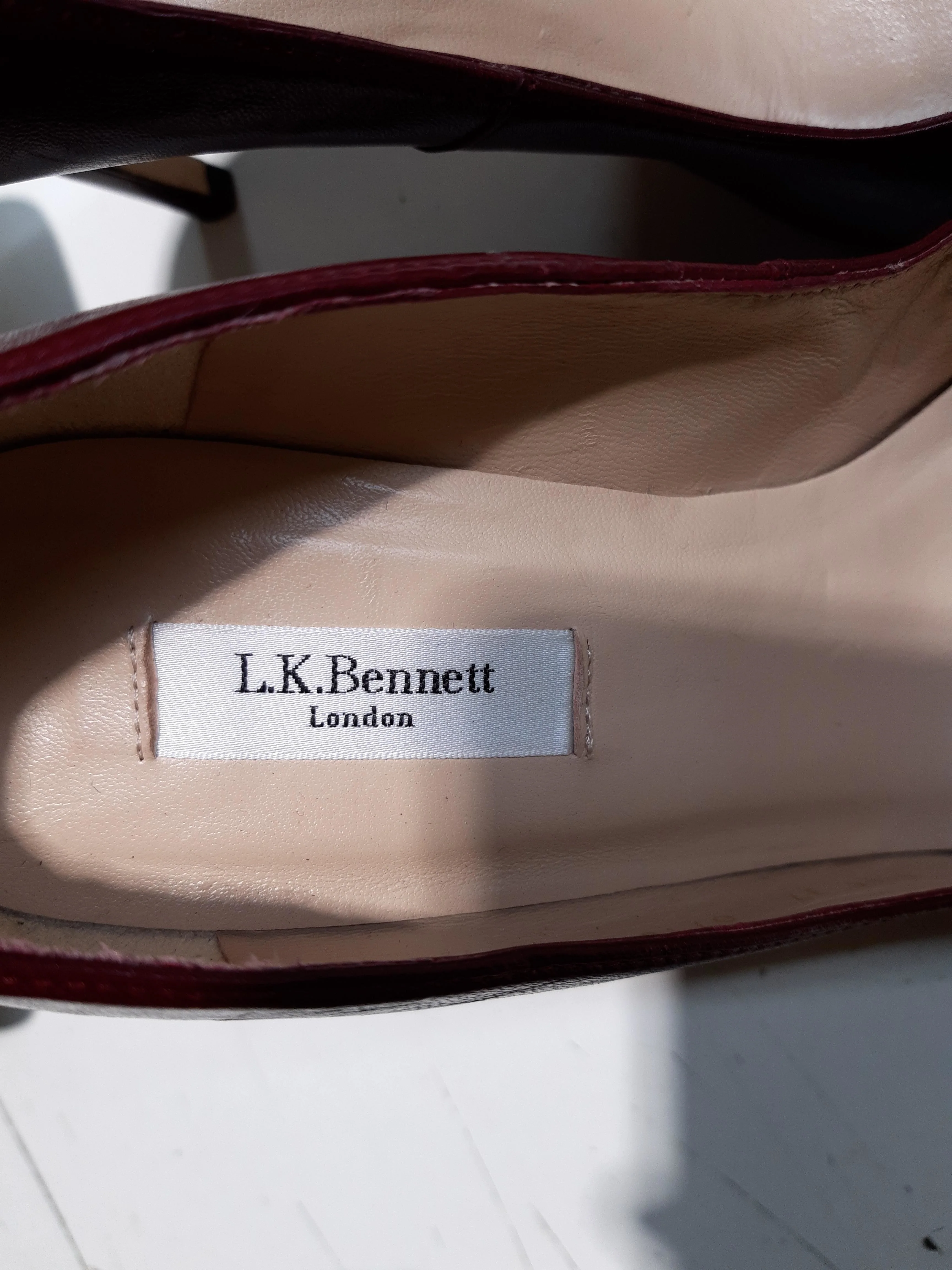 L.K. Bennett Women's Heels UK 4 Red 100% Leather Court - Image 9