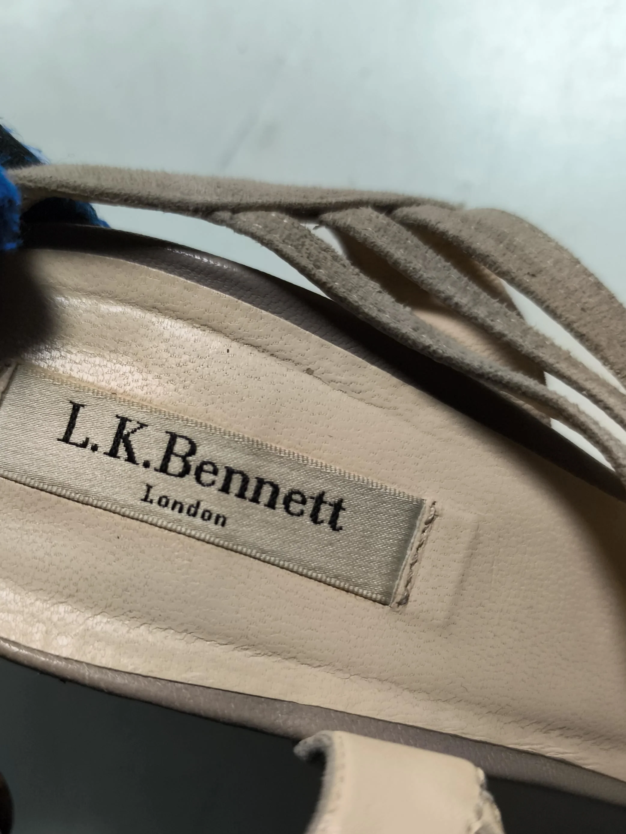 L.K. Bennett Women's Heels UK 6.5 Tan Suede with Leather Strappy - Image 10