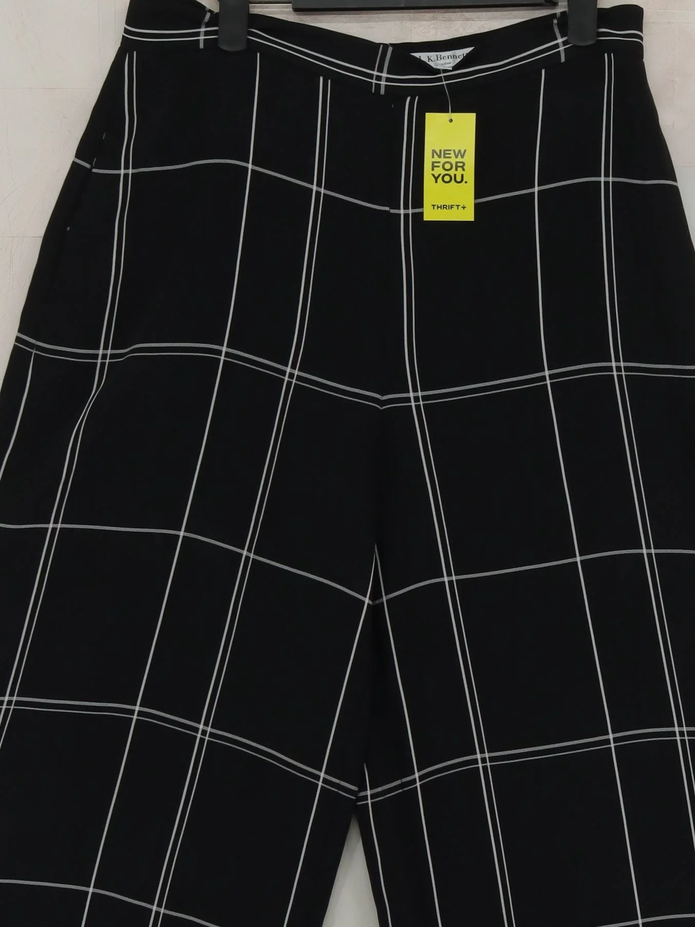 L.K. Bennett Women's Trousers UK 10 Black Polyester with Viscose Cropped - Image 3