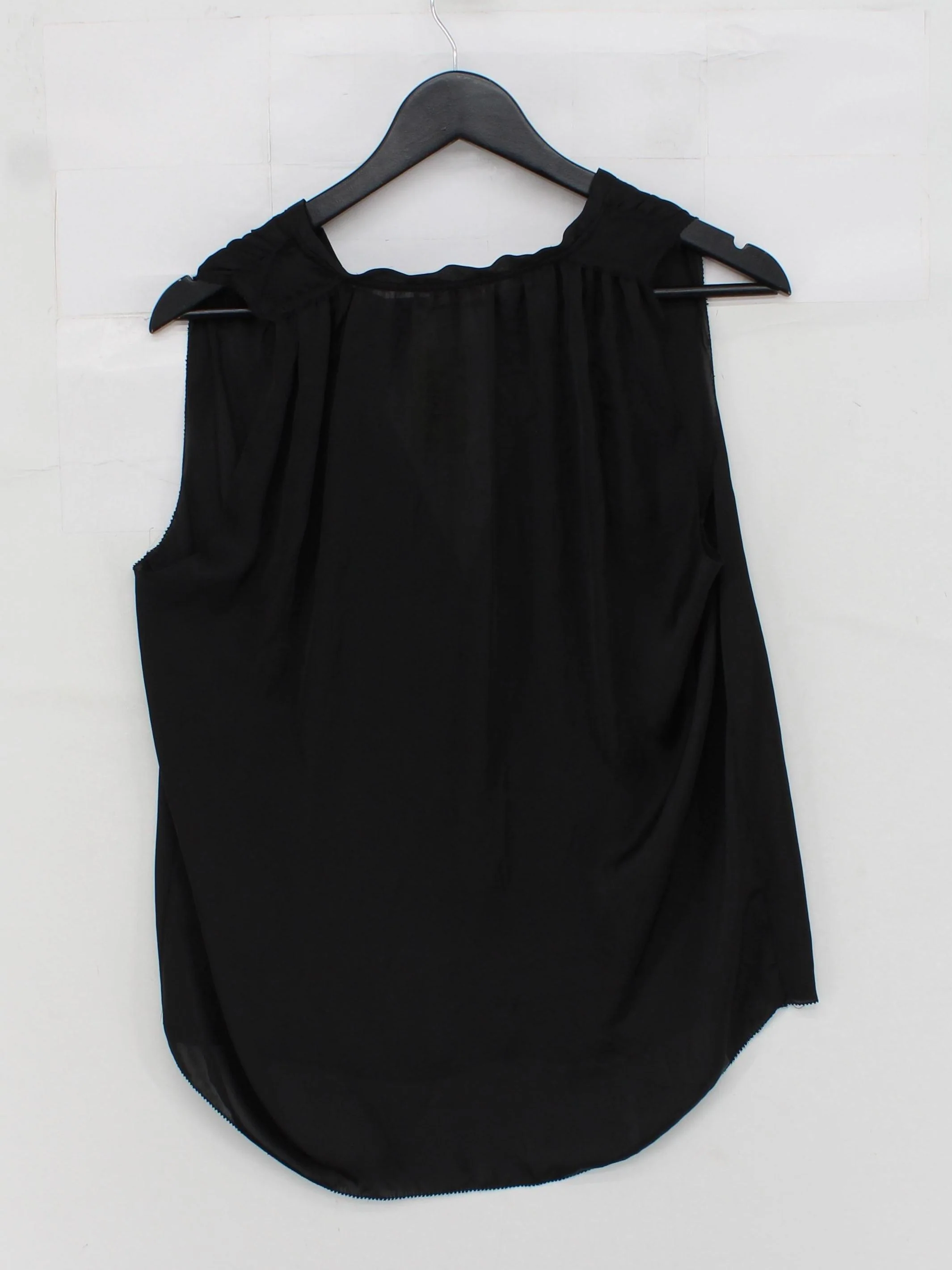L'agence Women's Top M Black 100% Polyester Sleeveless V-Neck Basic - Image 2