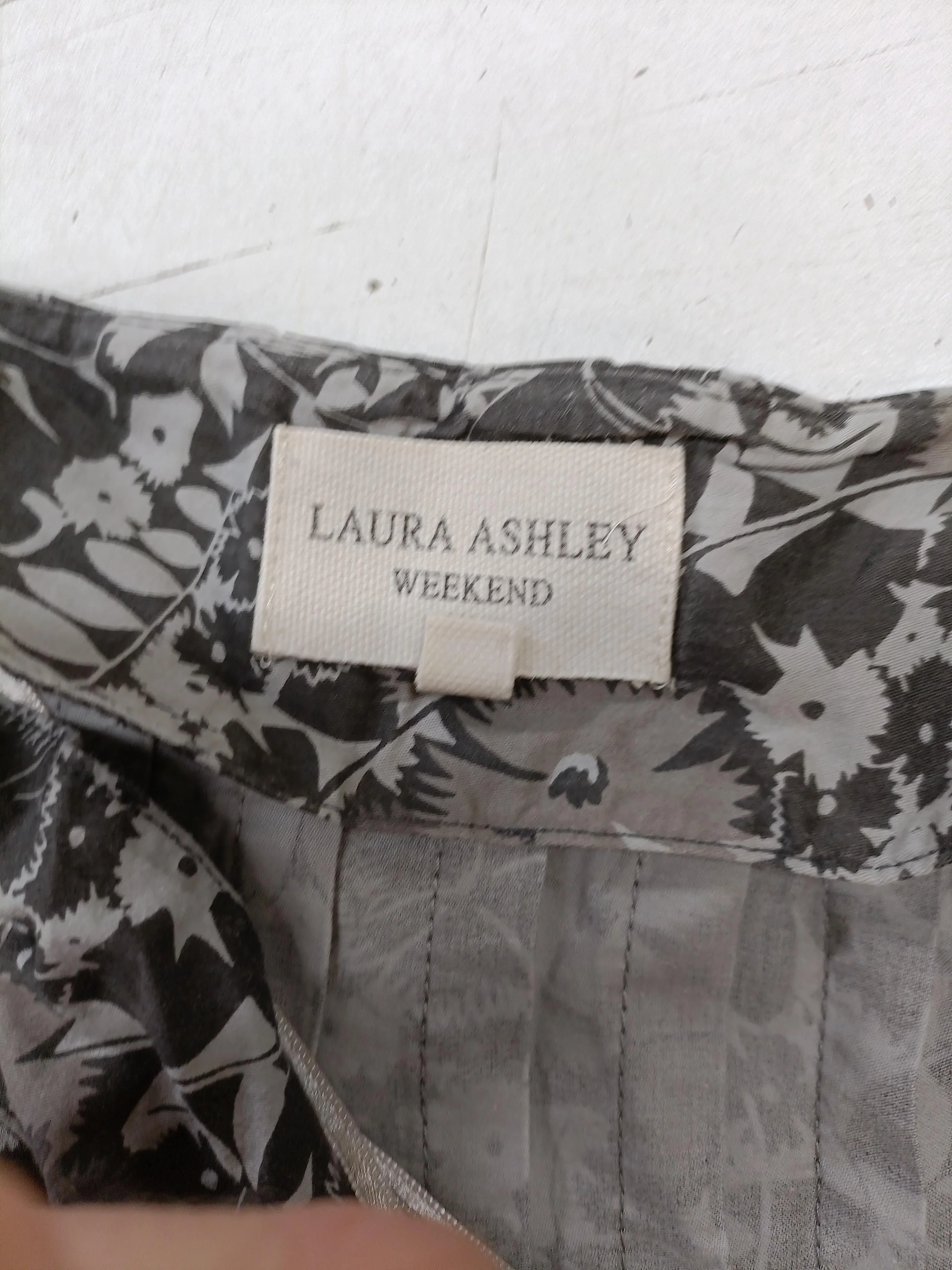 Laura Ashley T-Shirt Mini Dress UK14 in Grey - Image 5