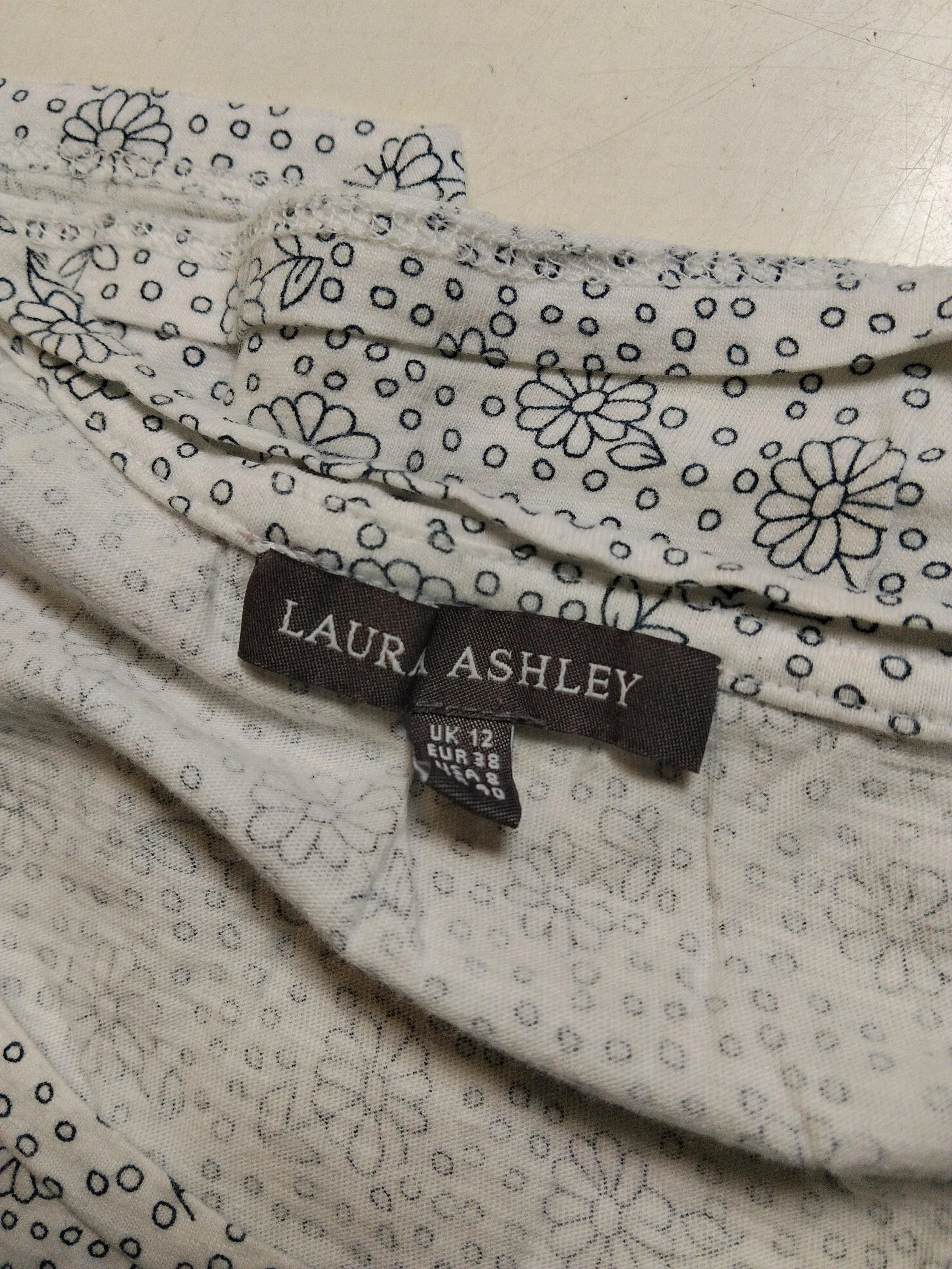 Laura Ashley Women's T-Shirt UK 12 White 100% Cotton Basic - Image 5