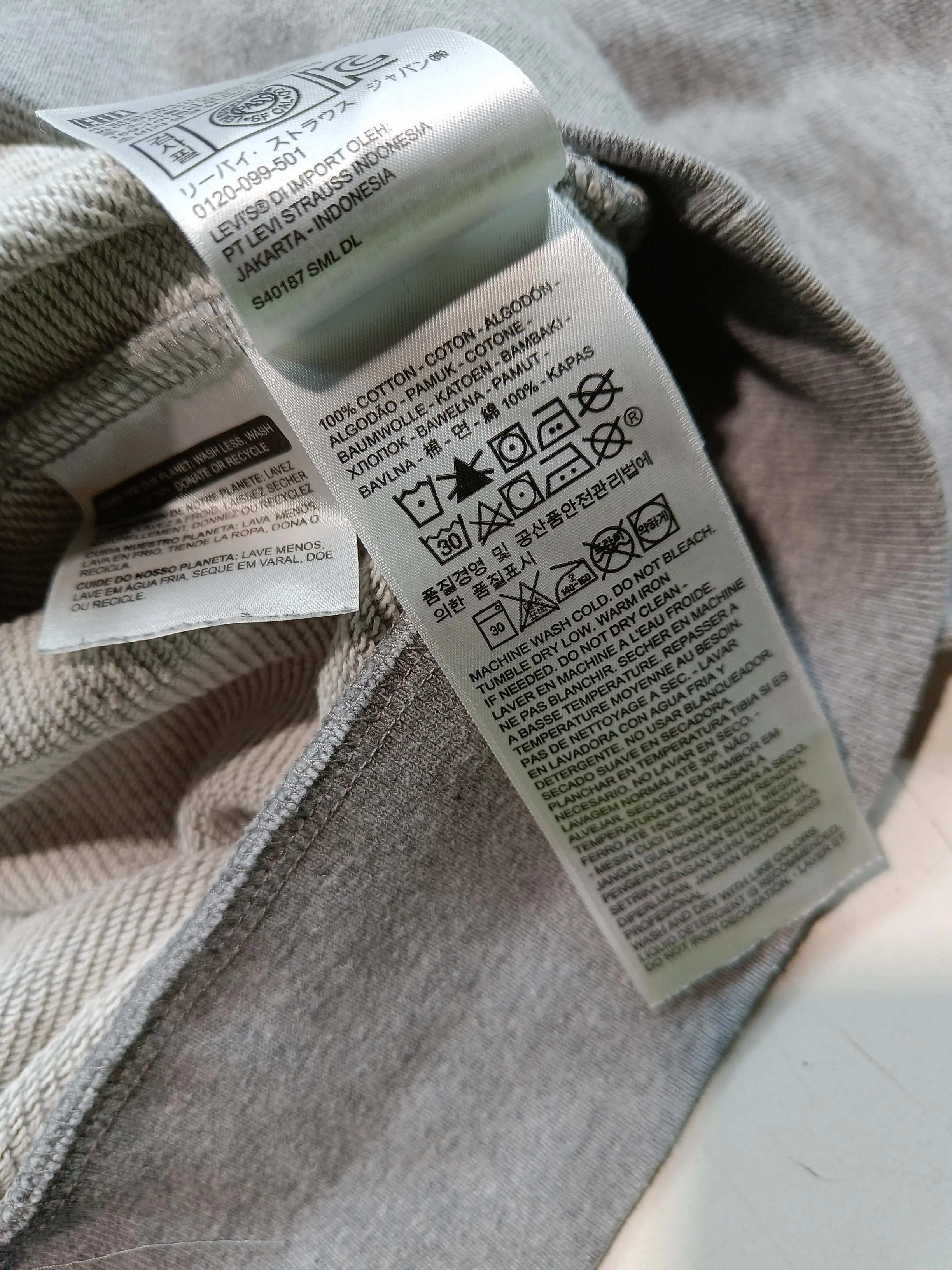 Levi’s Men's Hoodie S Grey Graphic 100% Cotton Pullover - Image 6