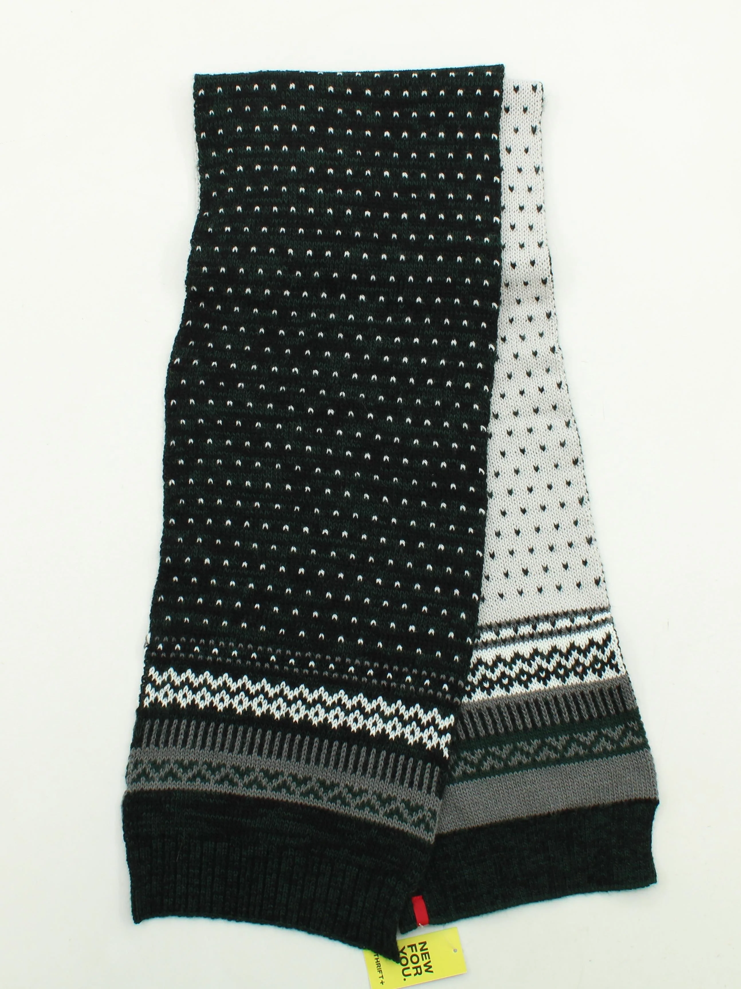 Levi’s Men's Scarf Multi Geometric 100% Acrylic Scarf - Image 2