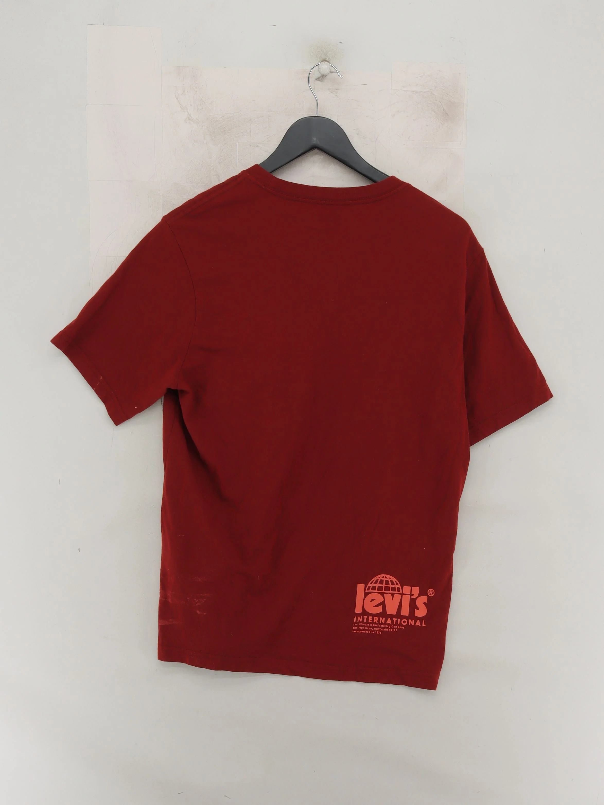 Levi’s Men's T-Shirt S Red Graphic 100% Cotton Basic - Image 2
