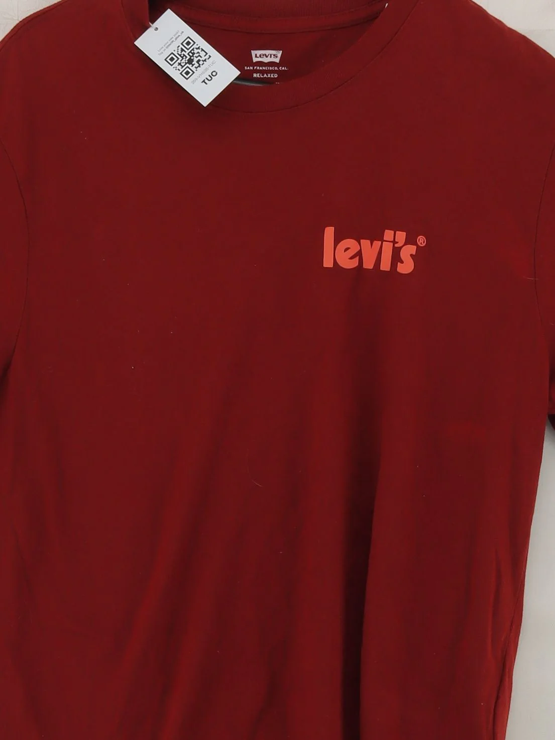 Levi’s Men's T-Shirt S Red Graphic 100% Cotton Basic - Image 3