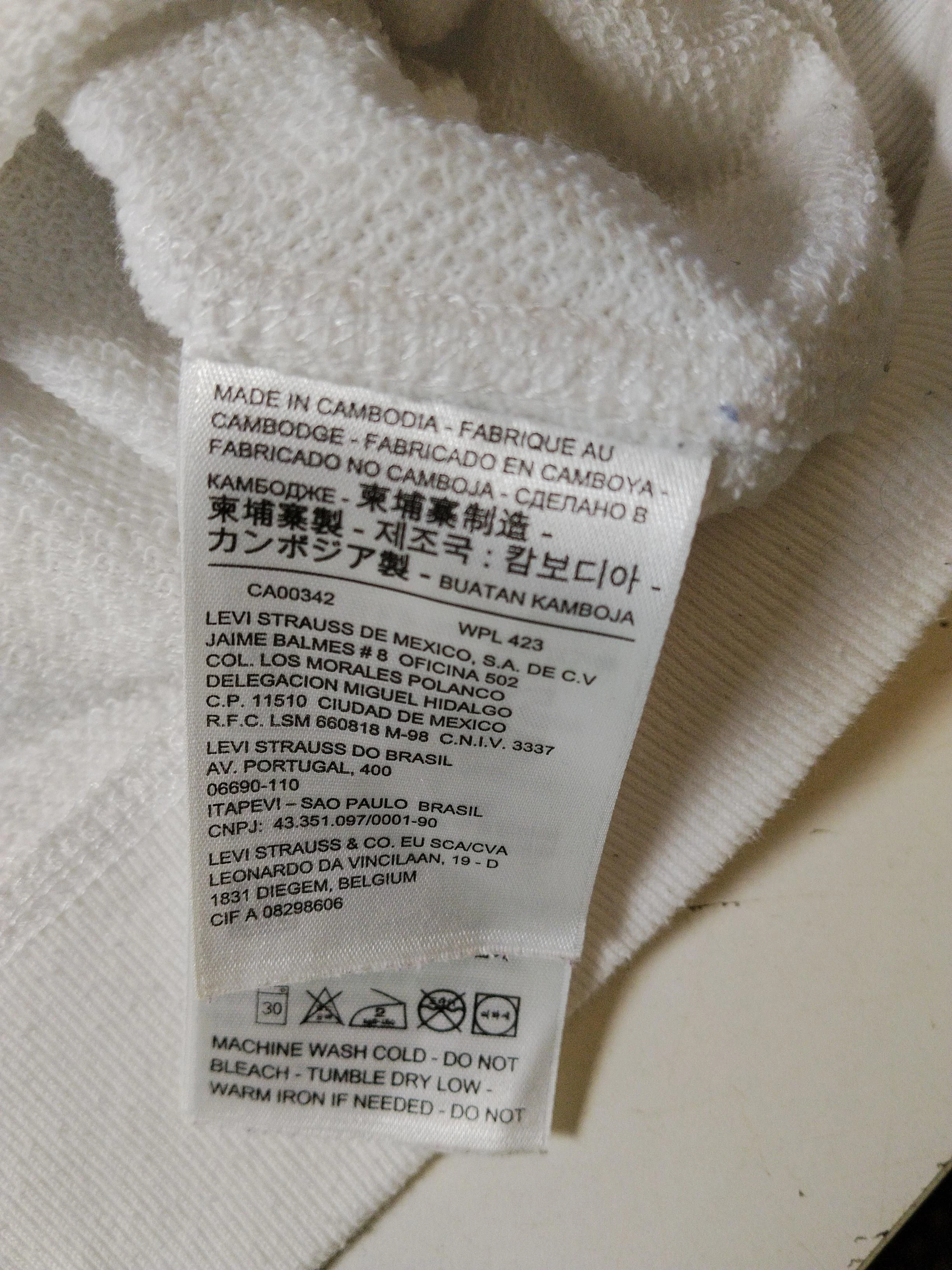 Levi’s Women's Hoodie XL White Graphic 100% Other Pullover - Image 7