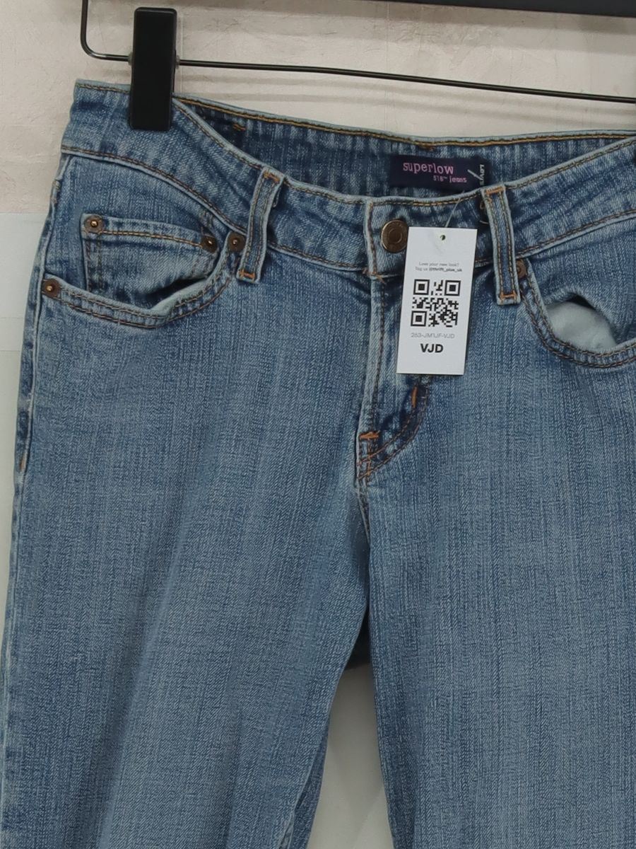 Levi’s Women's Jeans M Blue Cotton with Spandex Flared - Image 3