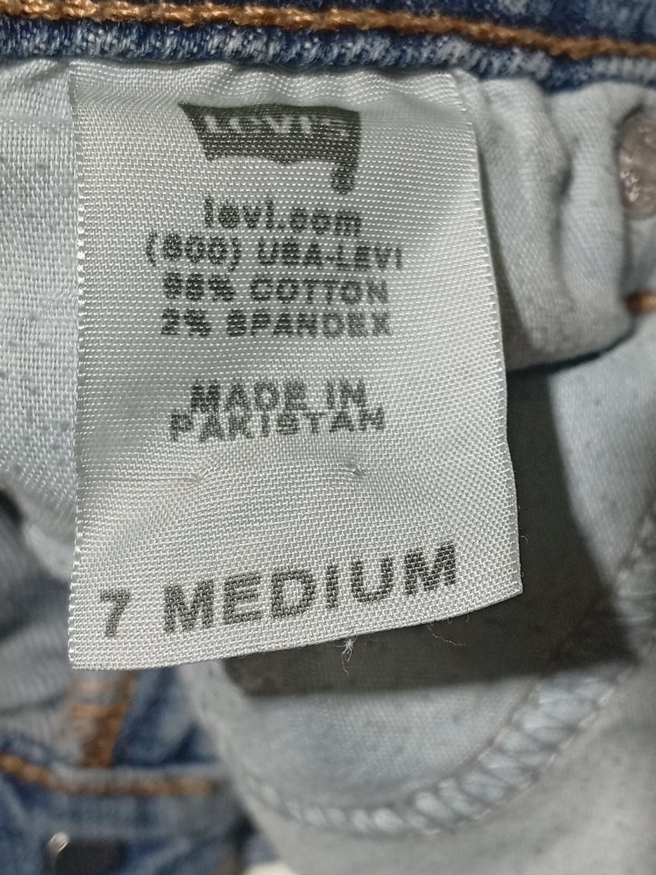 Levi’s Women's Jeans M Blue Cotton with Spandex Flared - Image 6