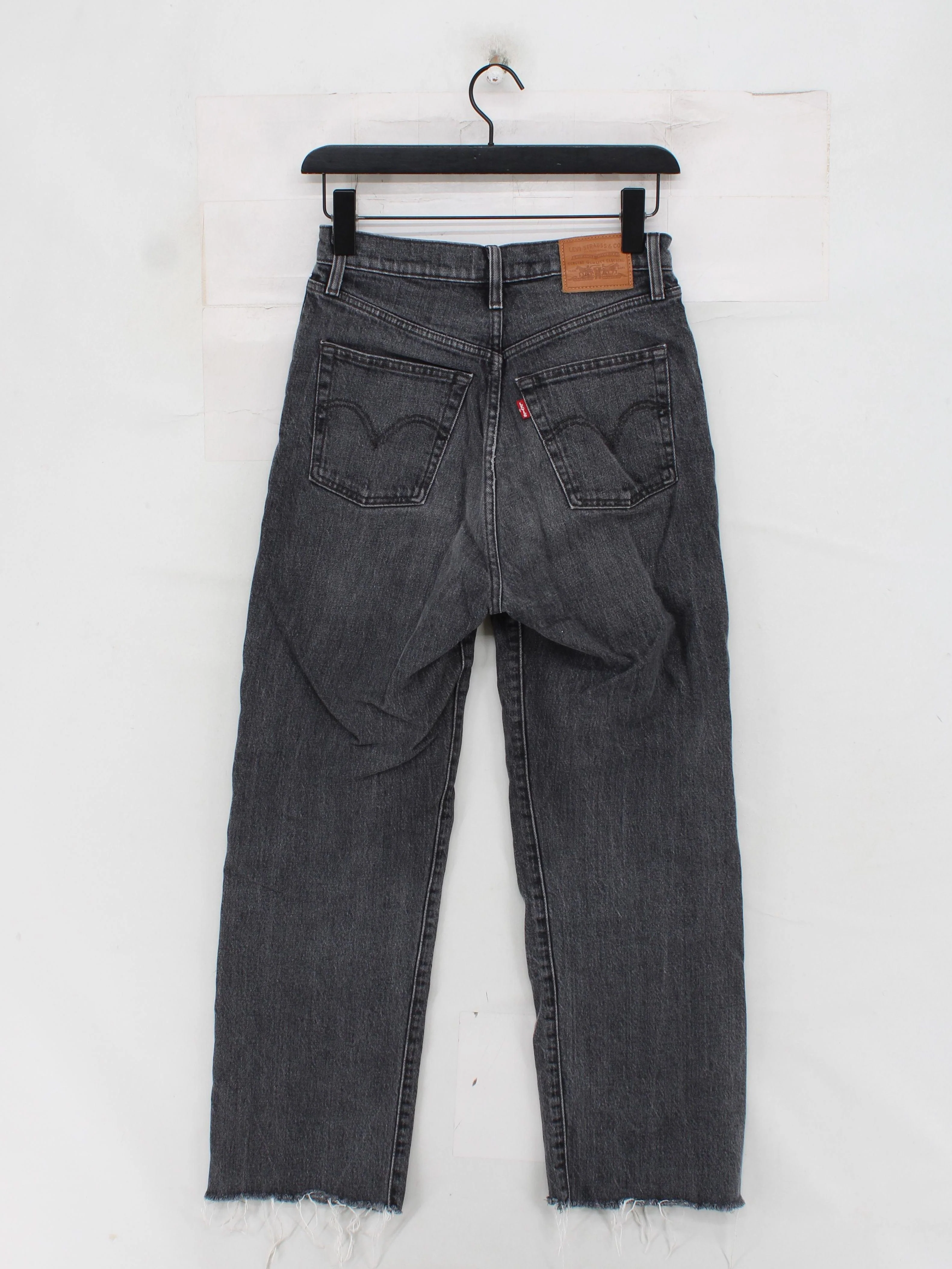 Levi’s Women's Jeans W 26 in Grey Cotton with Elastane Straight - Image 2