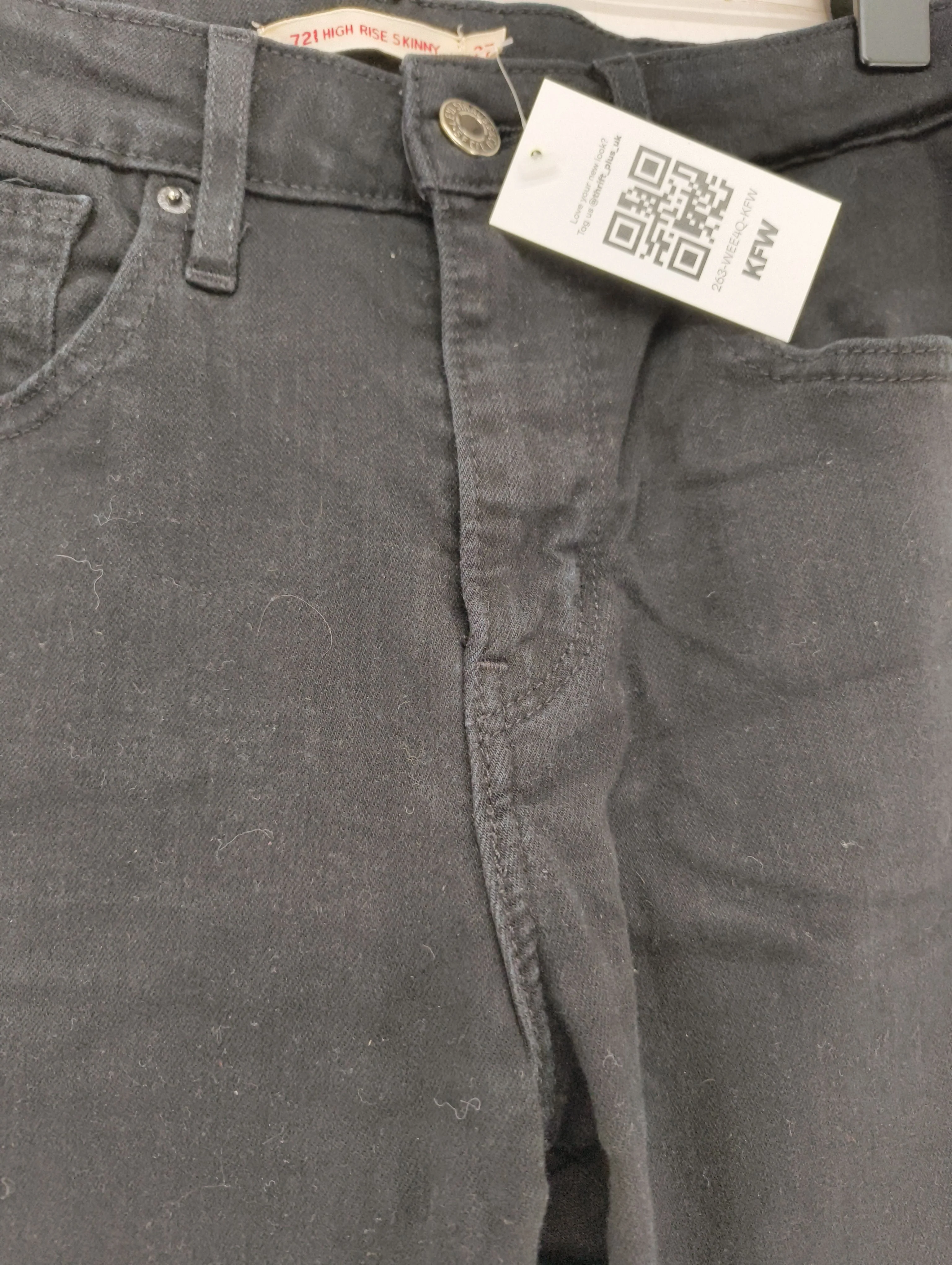 Levi’s Women's Jeans W 27 in Black Cotton - Image 5