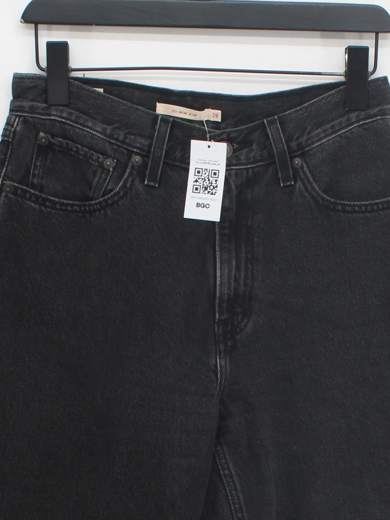 Levi’s Women's Jeans W 28 in Black 100% Cotton Mom - Image 3