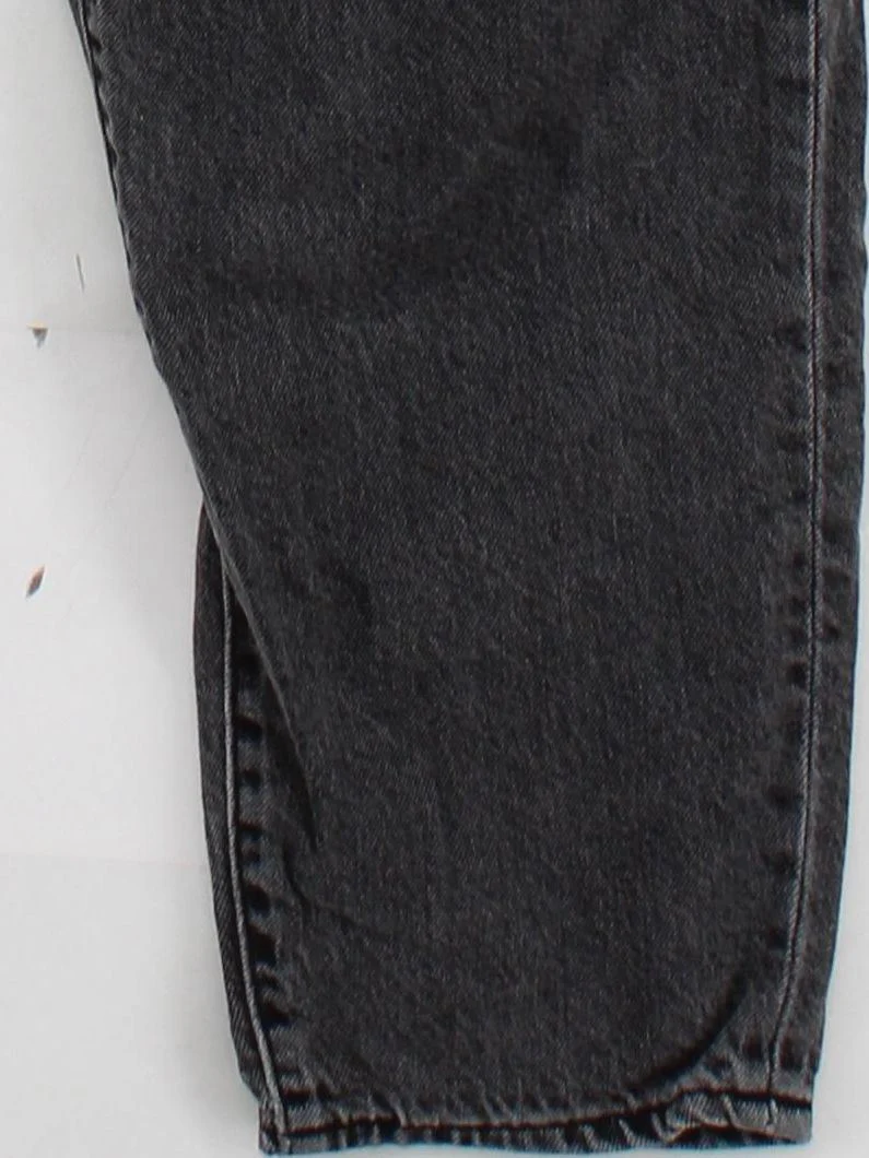 Levi’s Women's Jeans W 28 in Black Cotton with Lyocell Modal Mom - Image 4