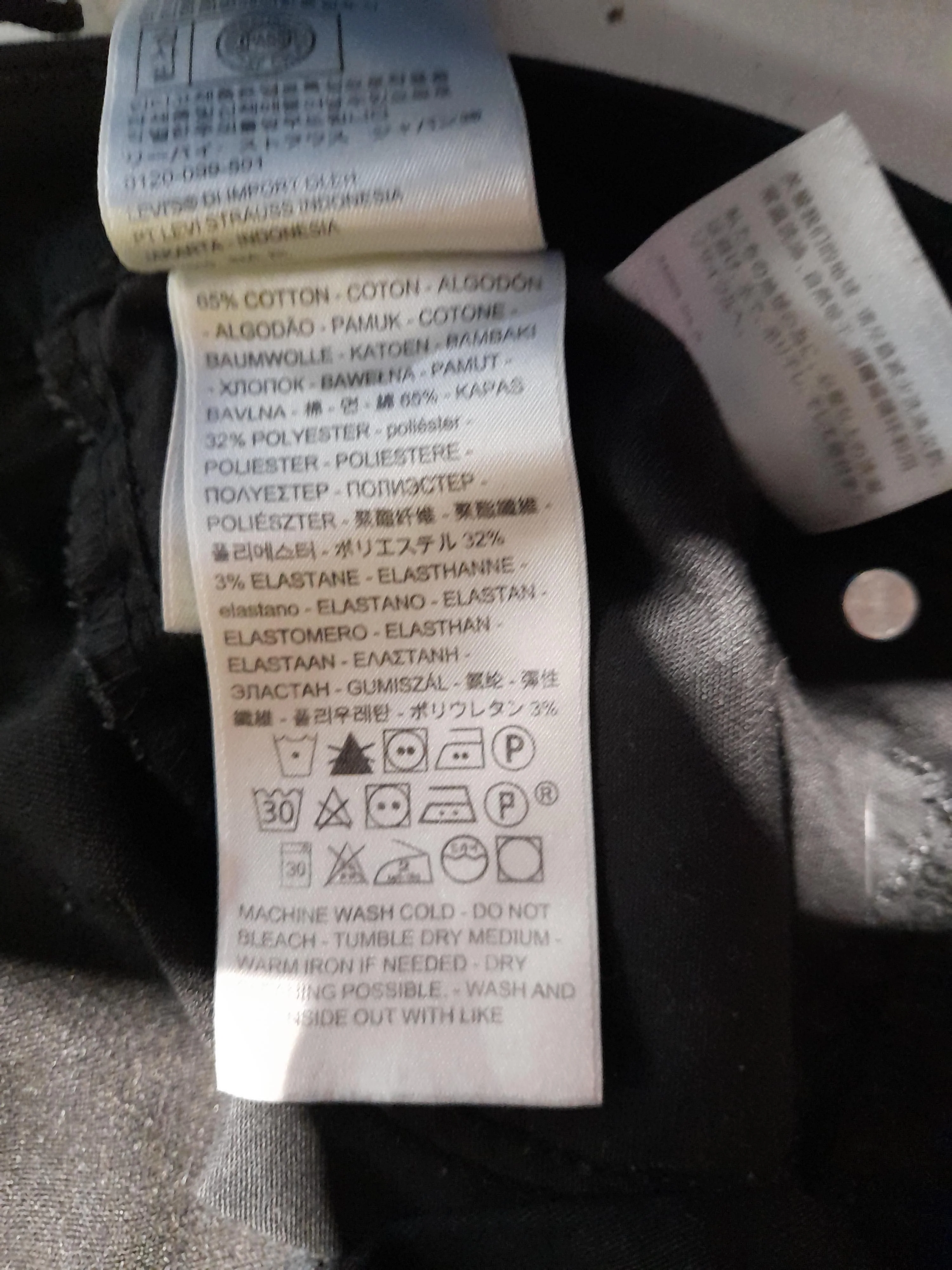 Levi’s Women's Jeans W 28 in Black Cotton with Polyester, Elastane Skinny - Image 7