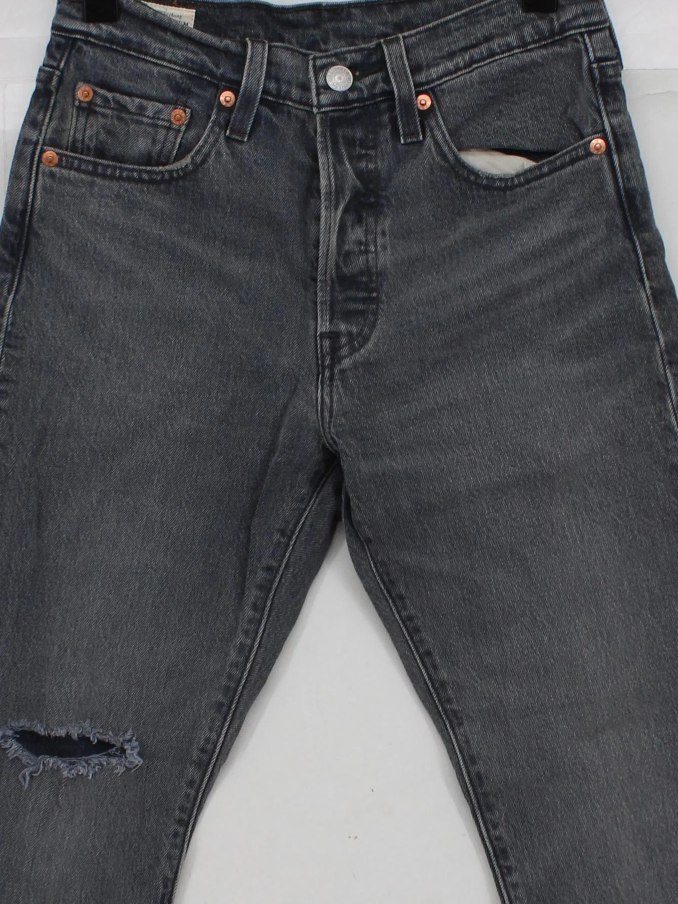 Levi’s Women's Jeans W 28 in Grey Cotton with Elastane Mom - Image 3