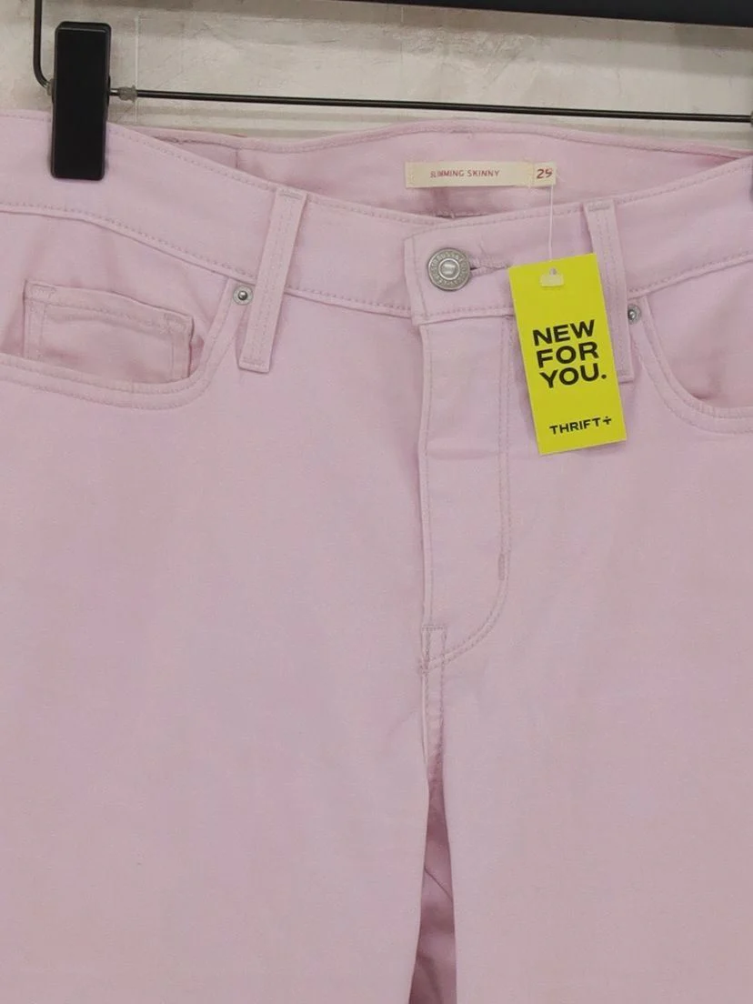 Levi’s Women's Jeans W 29 in Pink Cotton with Viscose, Elastane Skinny - Image 3