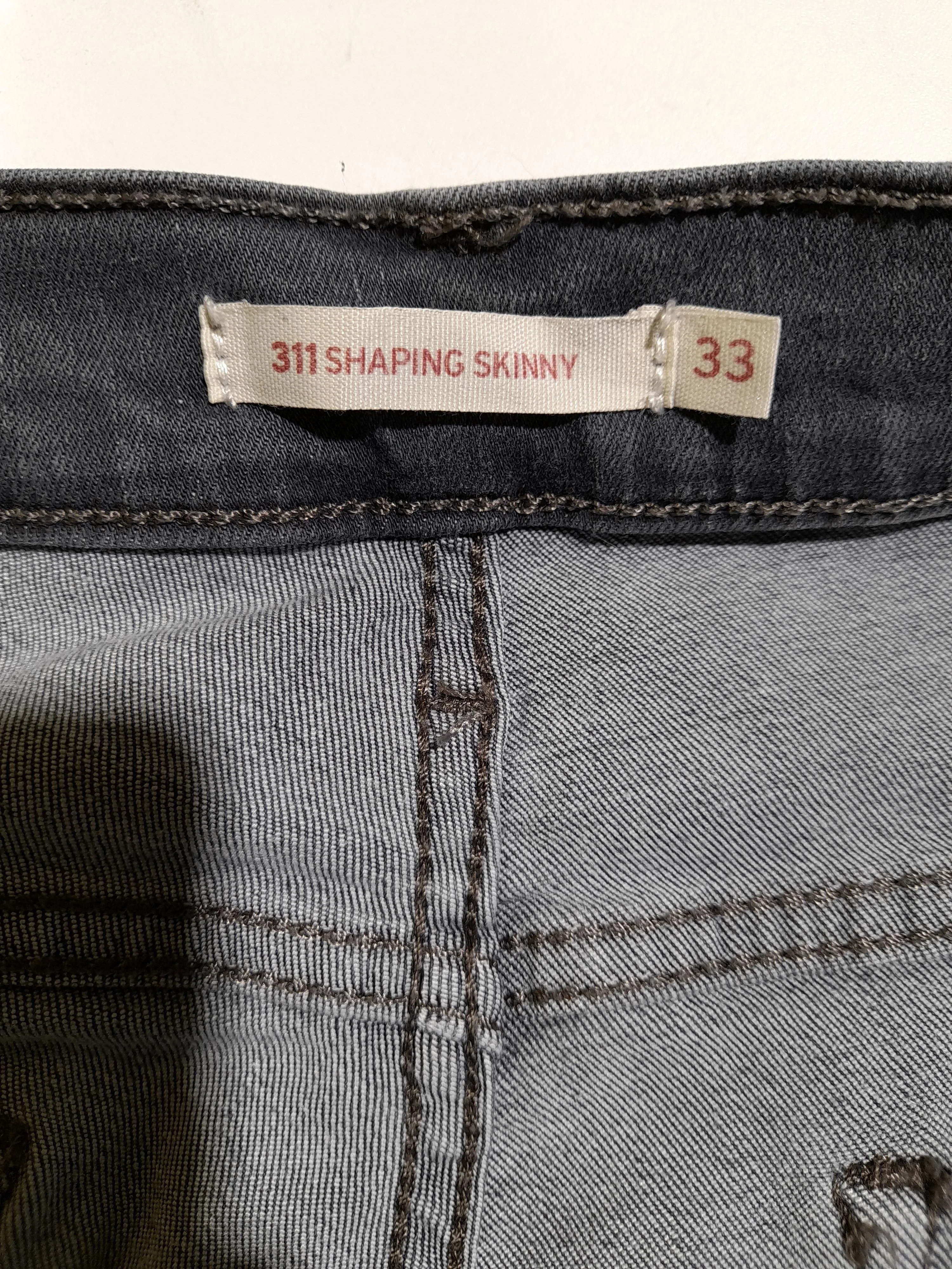 Levi’s Women's Jeans W 33 in Grey Cotton - Image 5