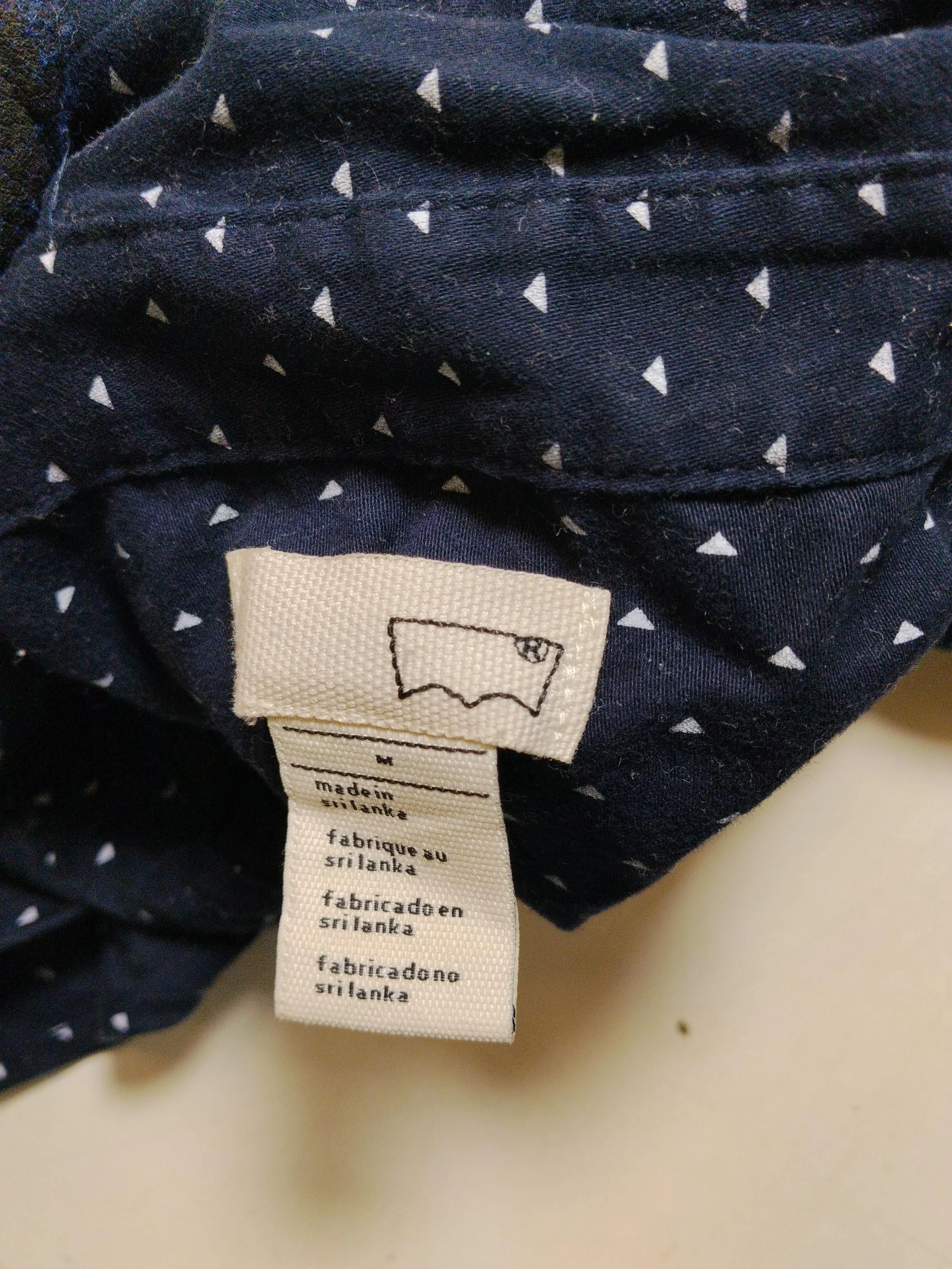 Levi’s Women's Shirt M Blue Polkadot 100% Cotton Sleeveless Collared Basic - Image 5
