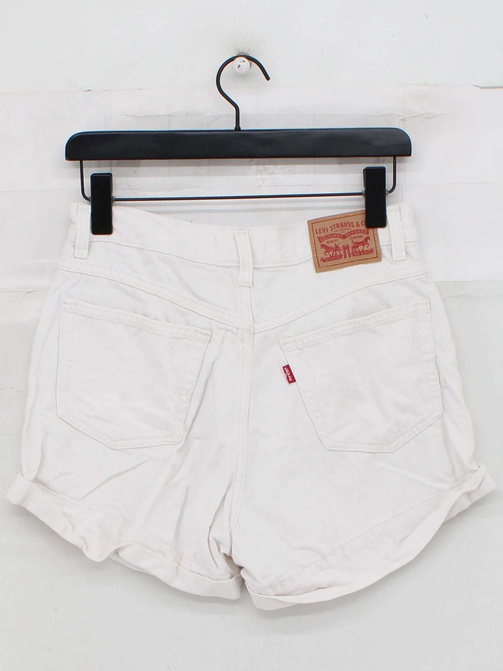 Levi’s Women's Shorts S White 100% Cotton Mom - Image 2