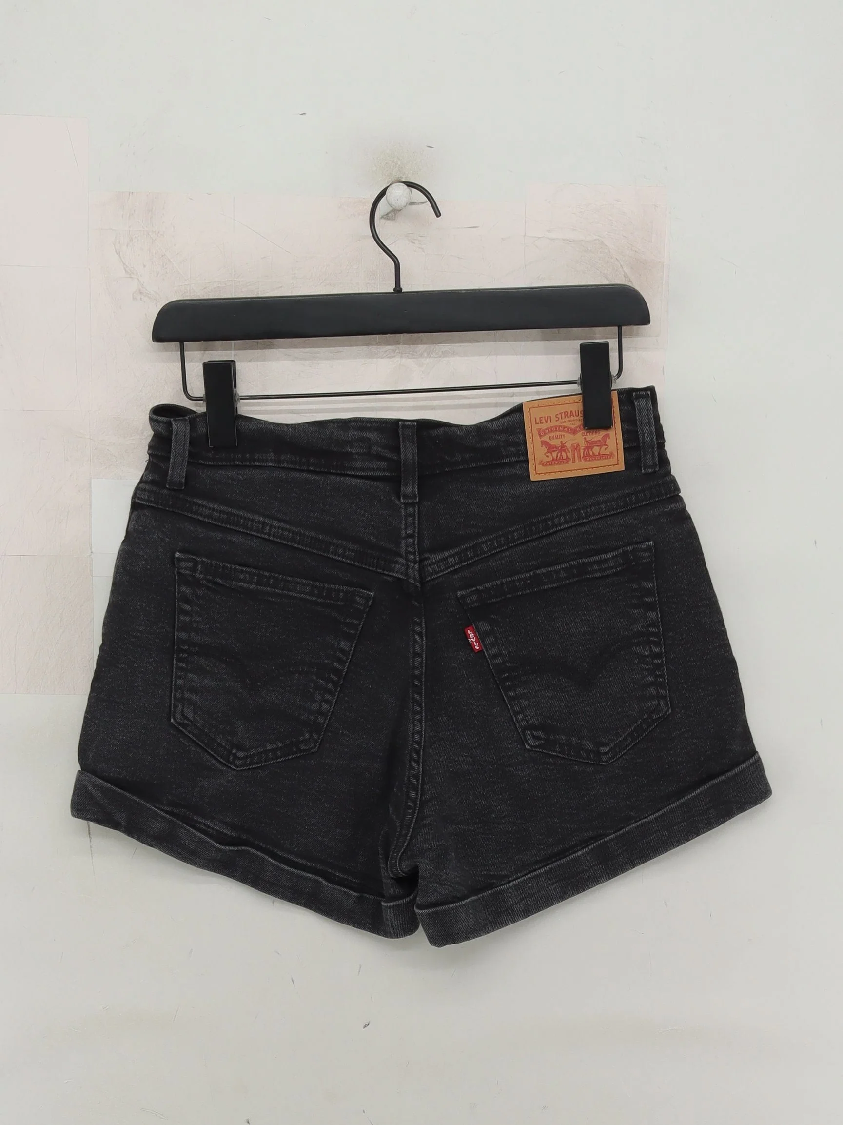 Levi’s Women's Shorts W 27 in Black 100% Other Mom - Image 2