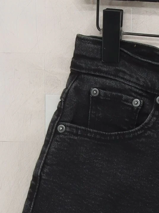 Levi’s Women's Shorts W 27 in Black 100% Other Mom - Image 4