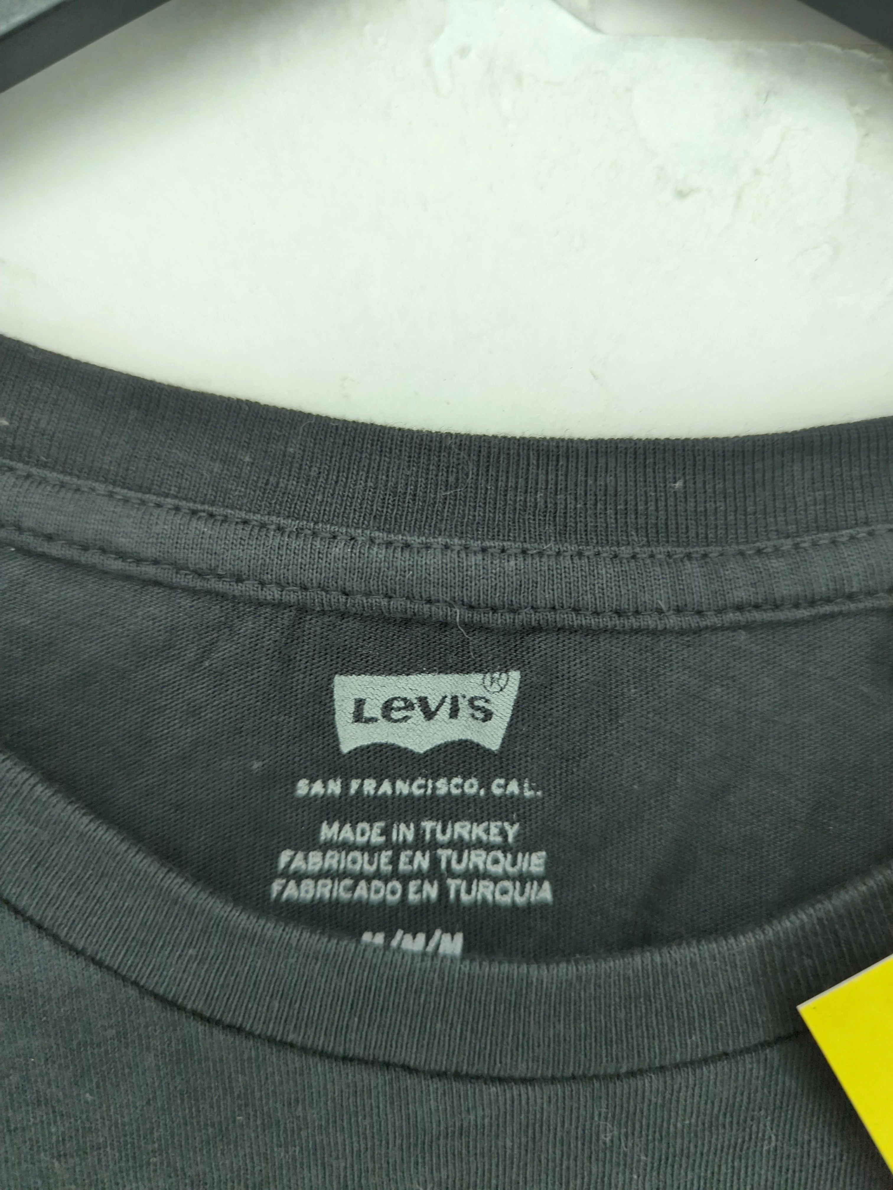Levi’s Women's T-Shirt M Black 100% Cotton Short Sleeve Round Neck Basic - Image 5