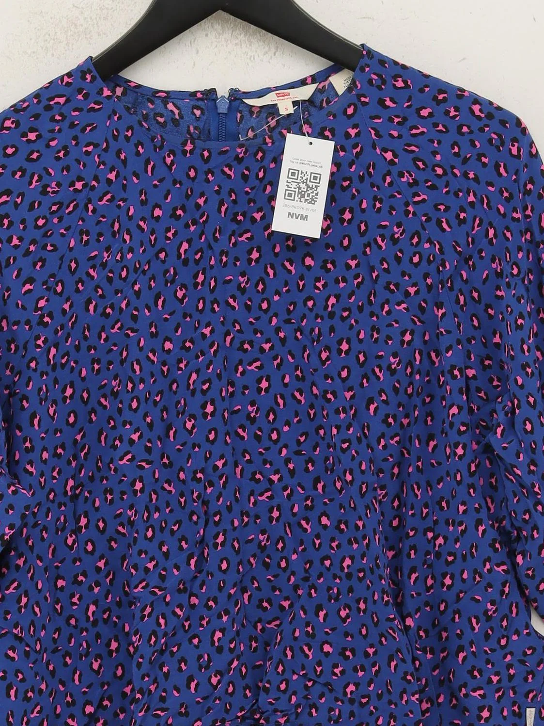 Levi’s Women's Top S Blue Animal Print 100% Viscose Long Sleeve Round Neck Basic - Image 3