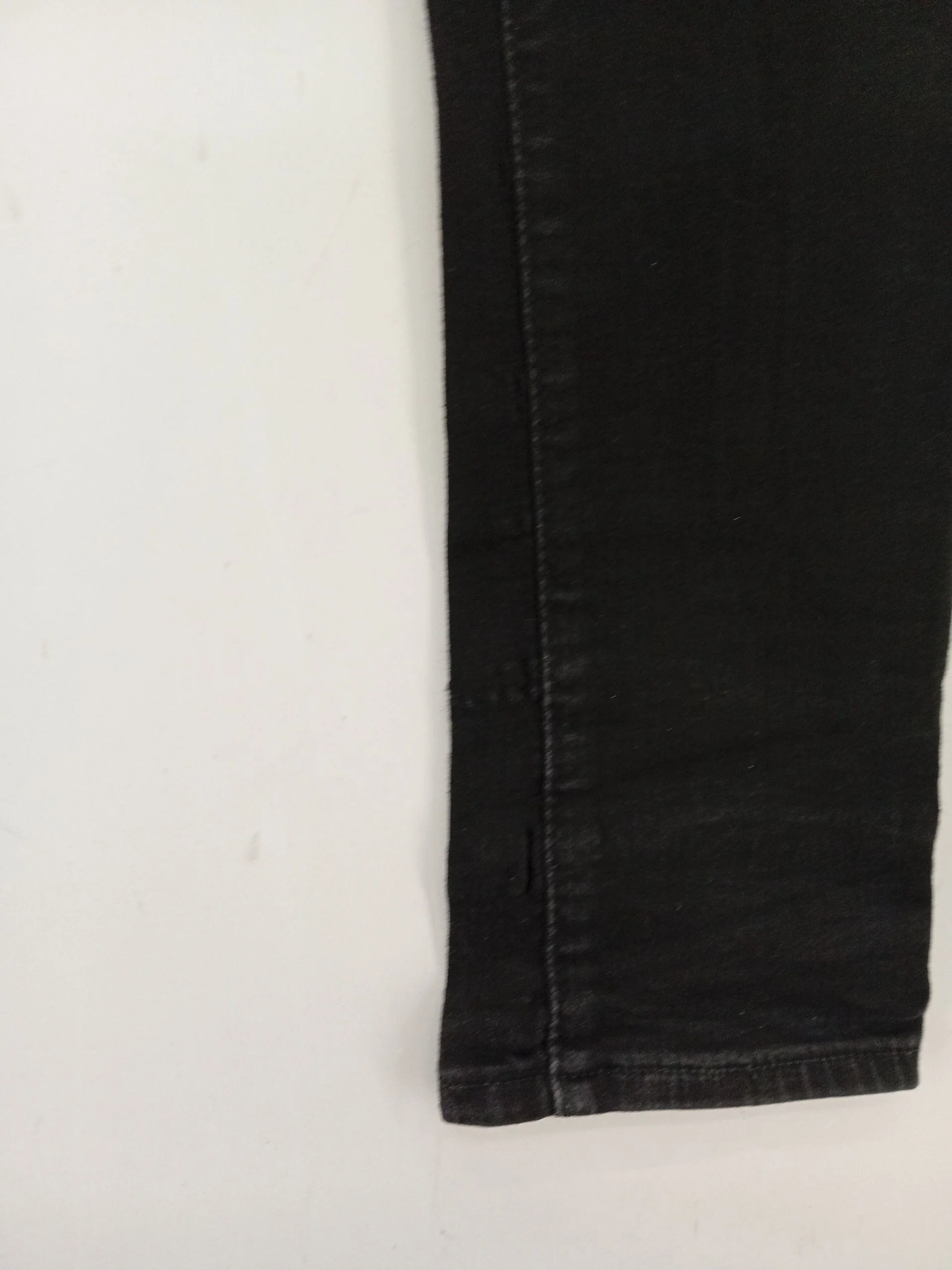 Levi's Line 8 Women's Jeans W 25 in Black Cotton with Polyester, Elastane Skinny - Image 6