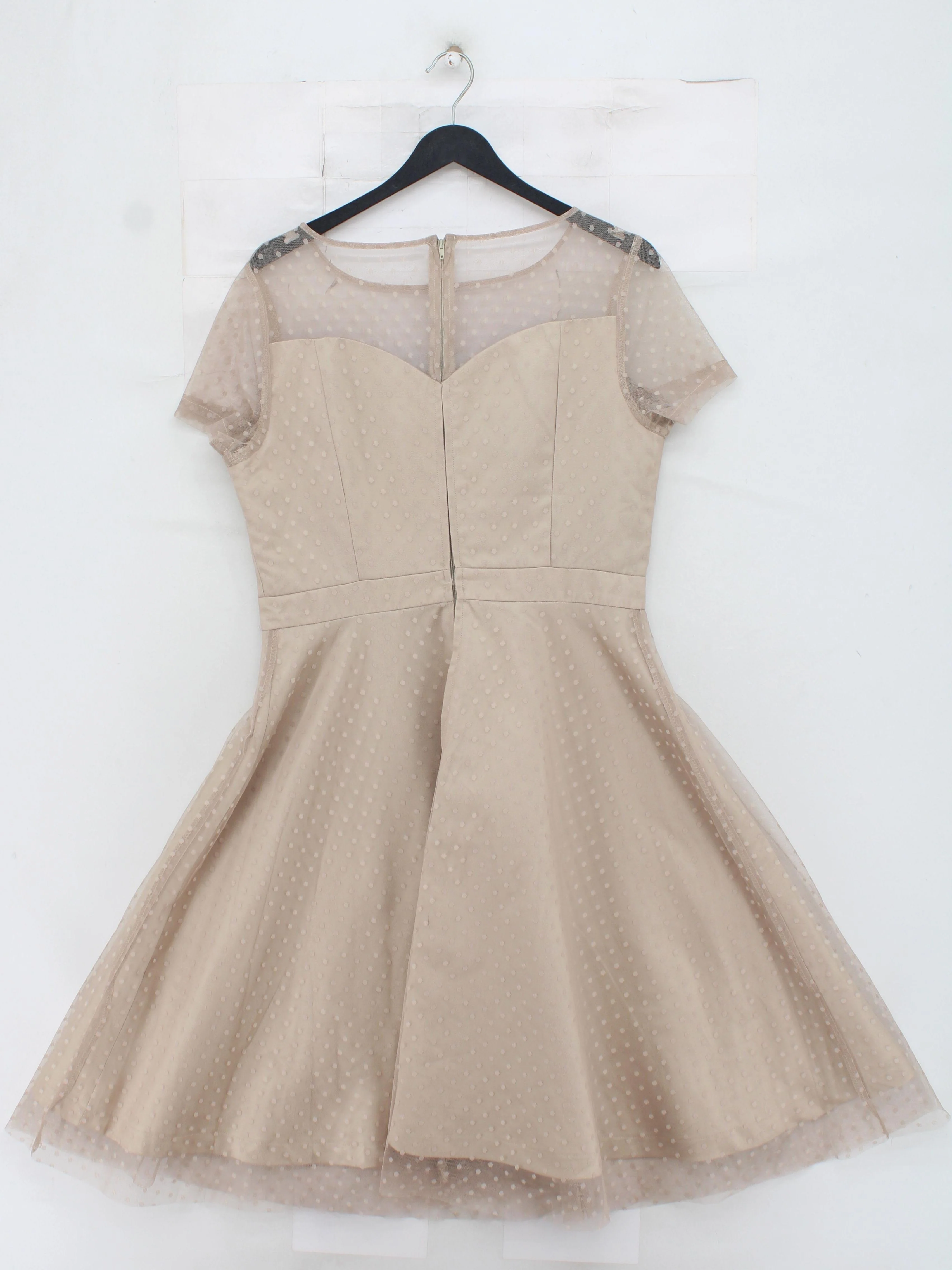 Lindy Bop Skater Mini Dress UK16 in Tan - Image 2