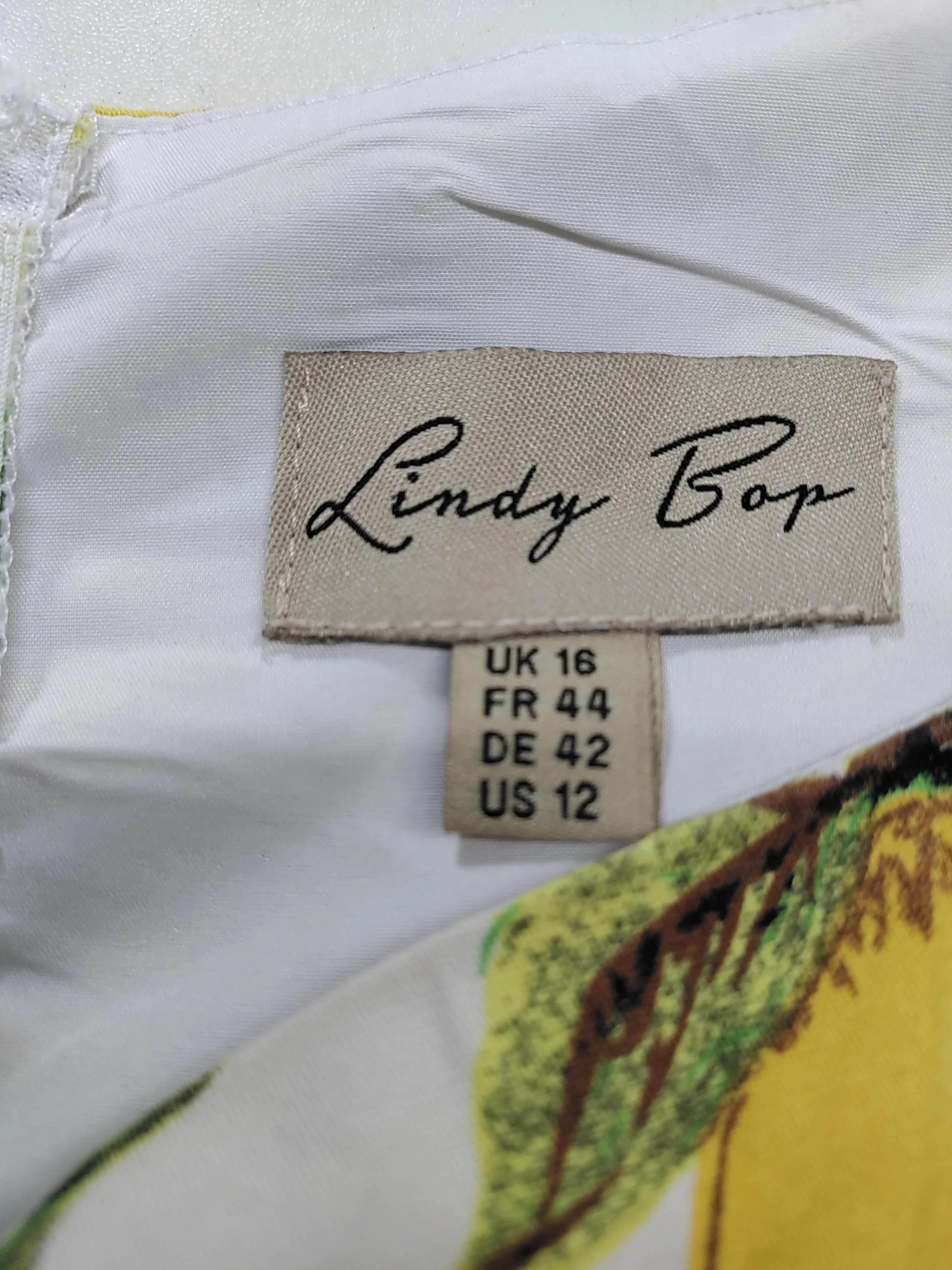Lindy Bop Skater Mini Dress UK16 in White - Image 5