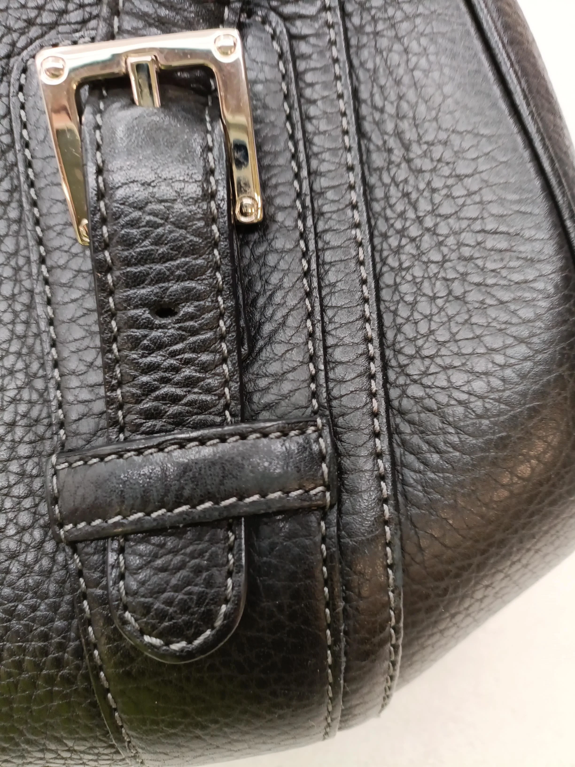 Loewe Women's Bag Black 100% Leather Shoulder Bag - Image 3