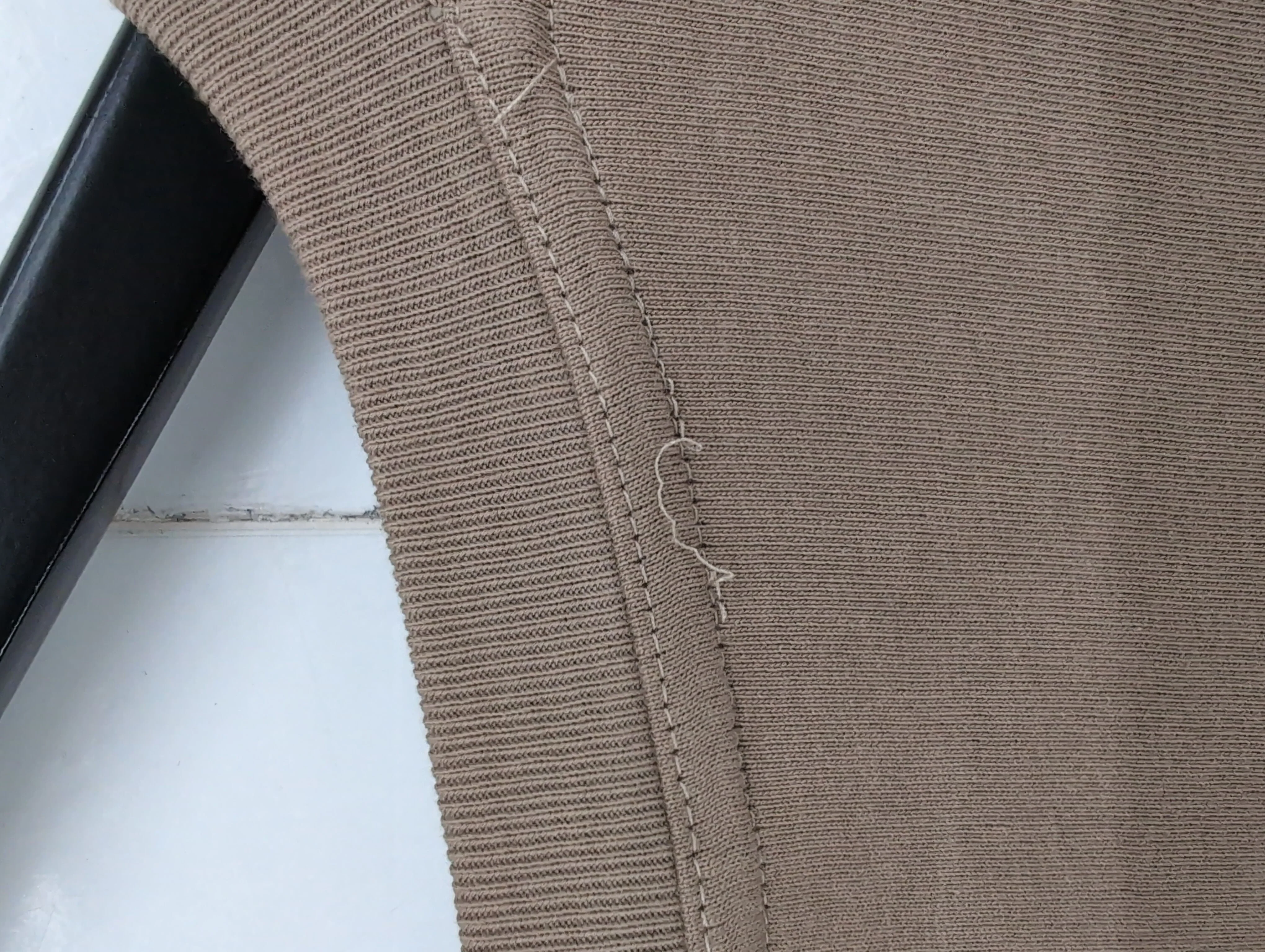 Louis Vuitton Men's T-Shirt XL Tan 100% Cotton Basic - Image 5