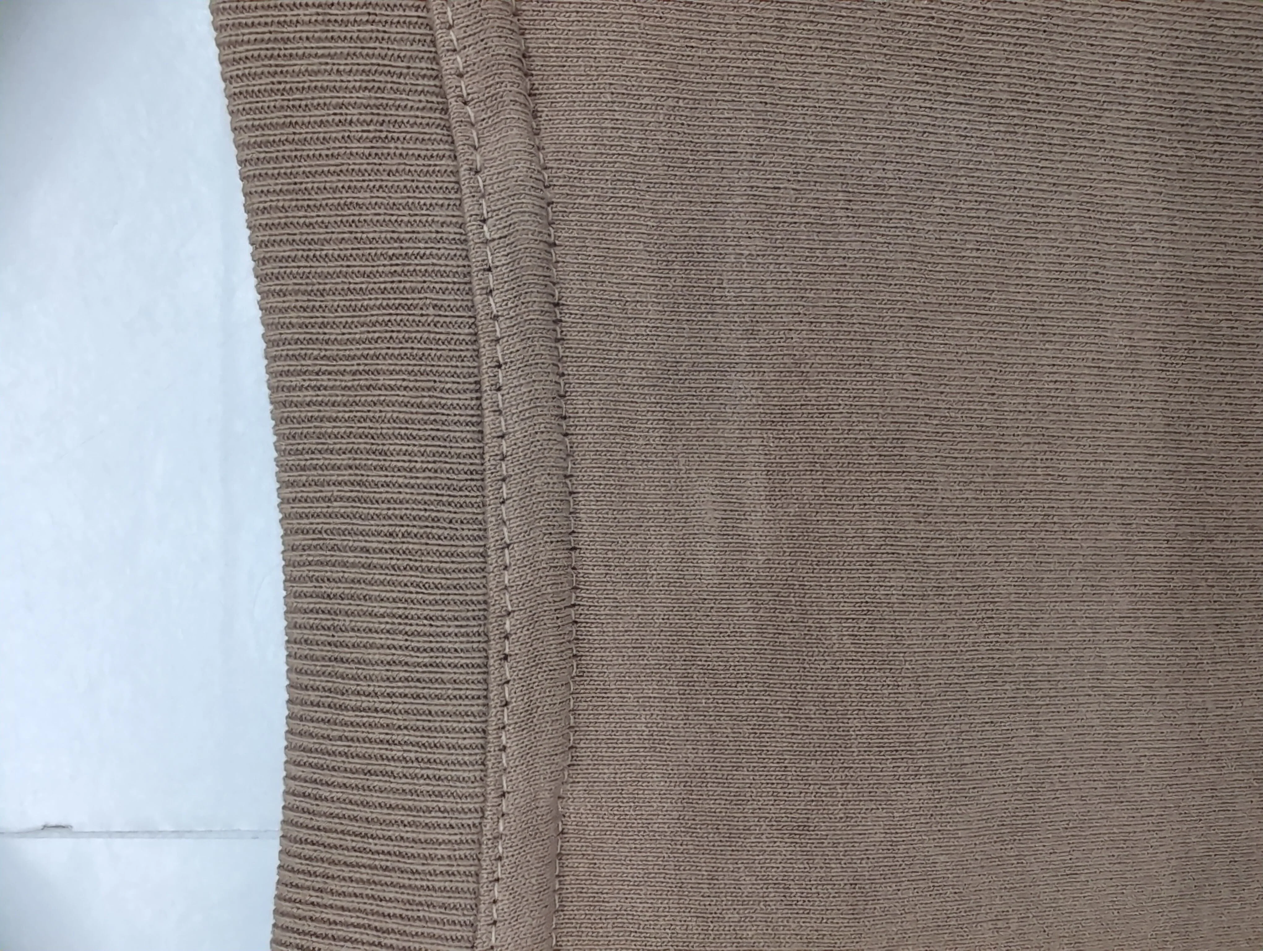 Louis Vuitton Men's T-Shirt XL Tan 100% Cotton Basic - Image 6