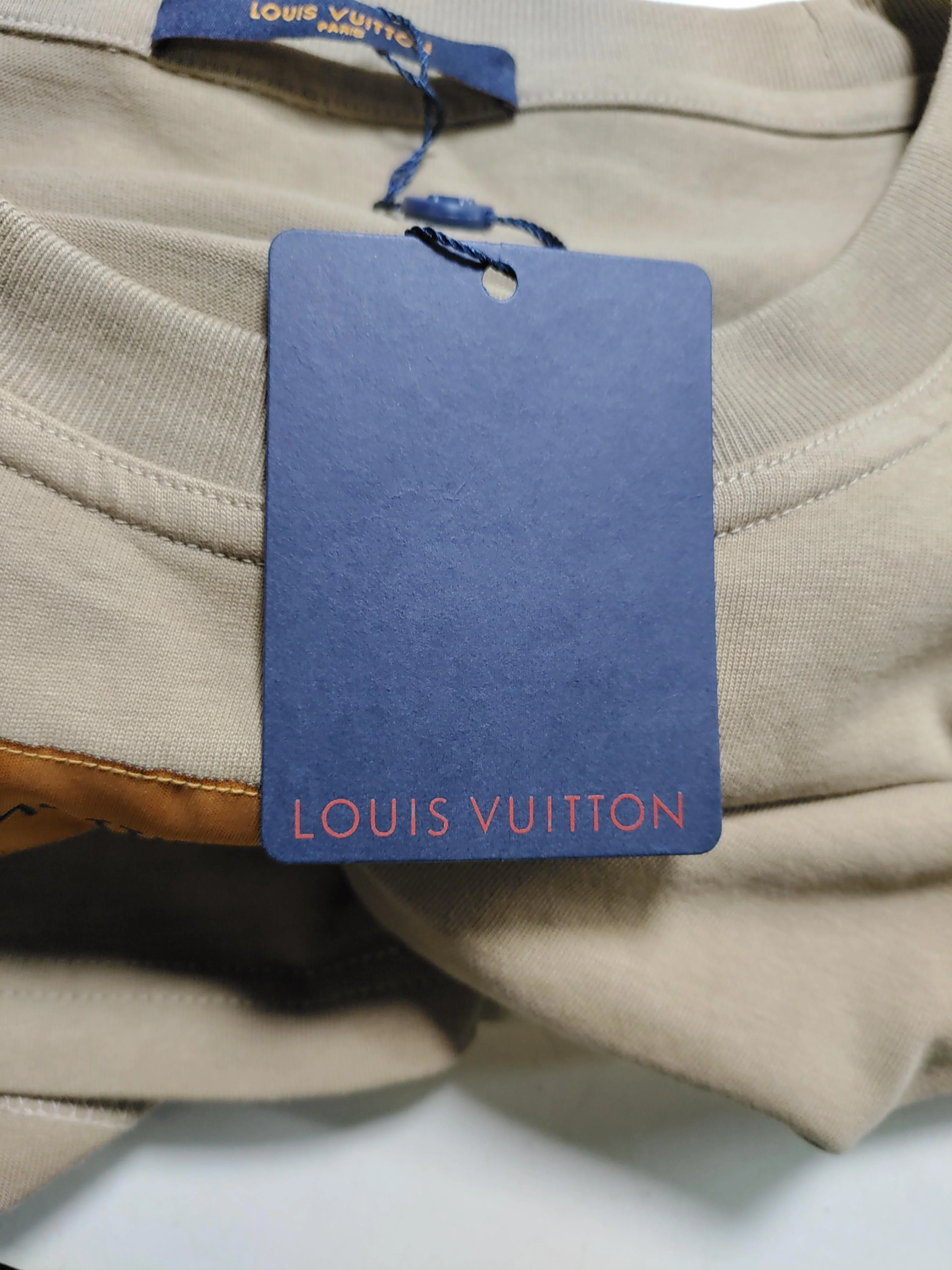 Louis Vuitton Men's T-Shirt XL Tan 100% Cotton Basic - Image 7