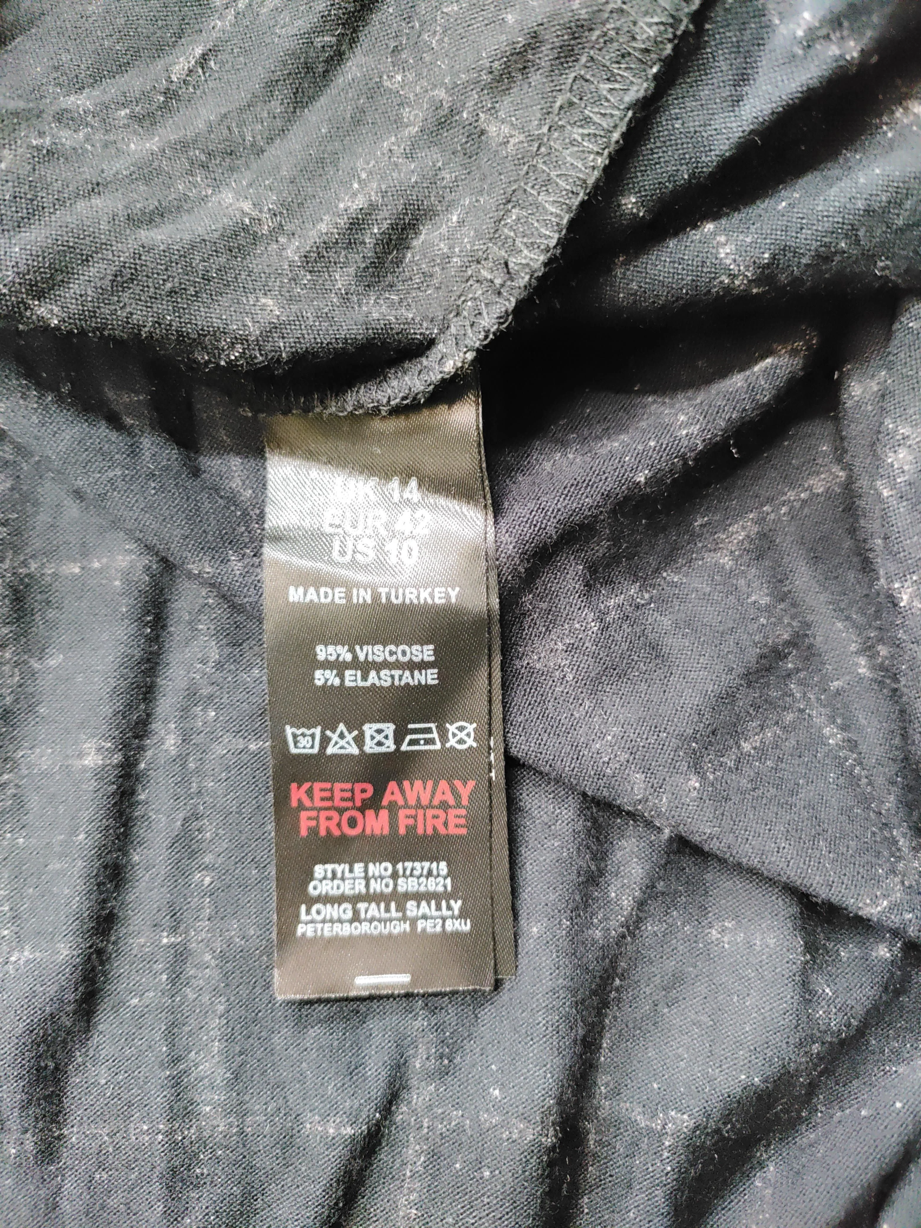 LTS Maxi Dress UK14 in Black - Image 6