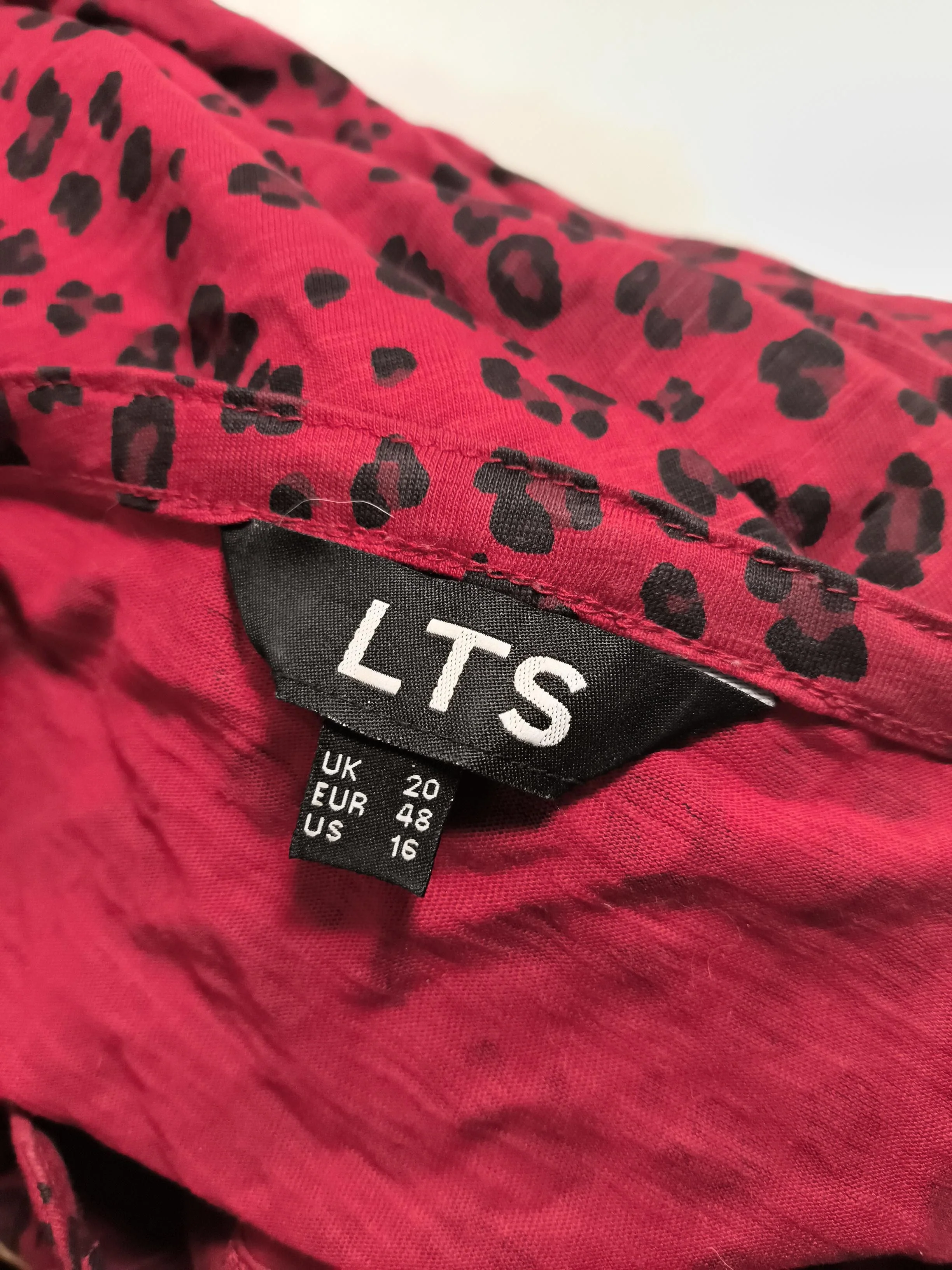 LTS Women's Top UK 20 Red Animal Print 100% Cotton Long Sleeve Round Neck Basic - Image 6