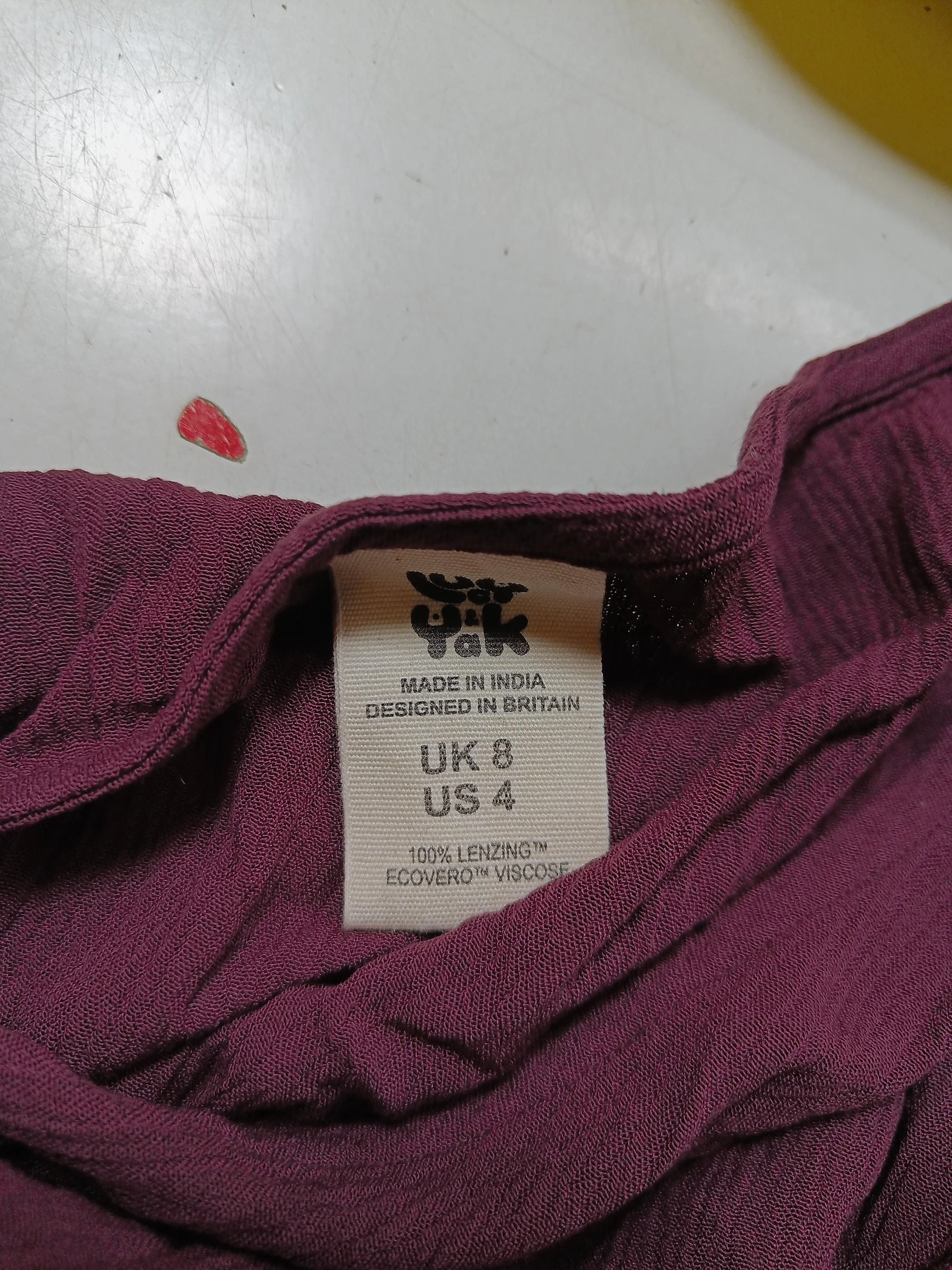 Lucy & Yak Women's Top UK 8 Red 100% Viscose Long Sleeve V-Neck Cropped - Image 6