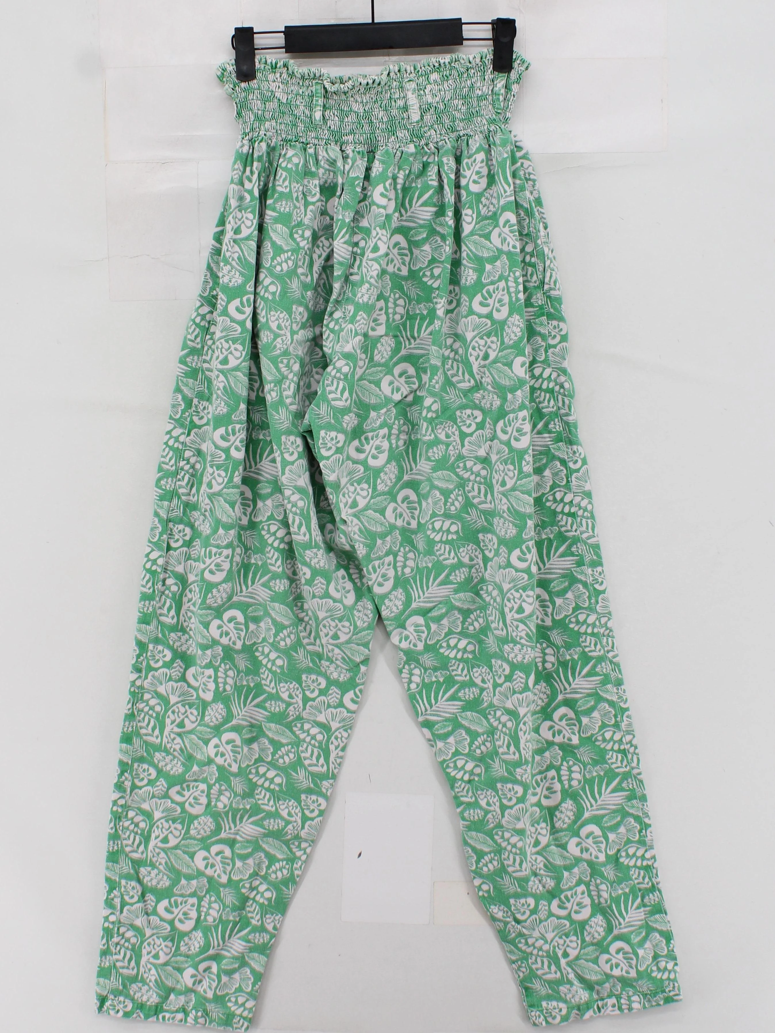 Lucy & Yak Women's Trousers L Green Floral 100% Cotton Tapered Sweatpants - Image 2