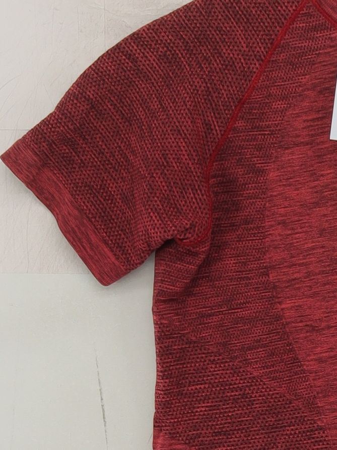 Lululemon Men's T-Shirt L Red 100% Polyester Round Neck Basic - Image 4