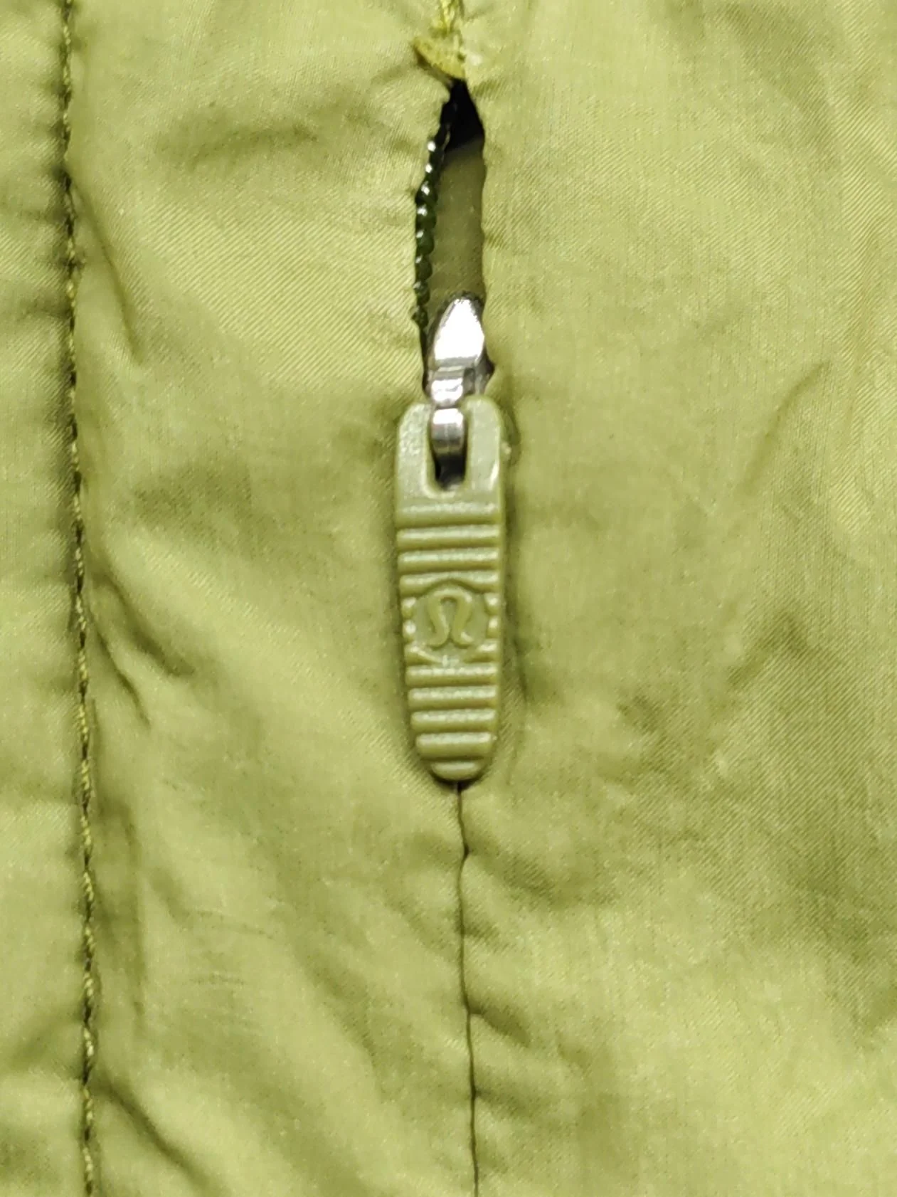 Lululemon Windbreaker jacket green - Image 5