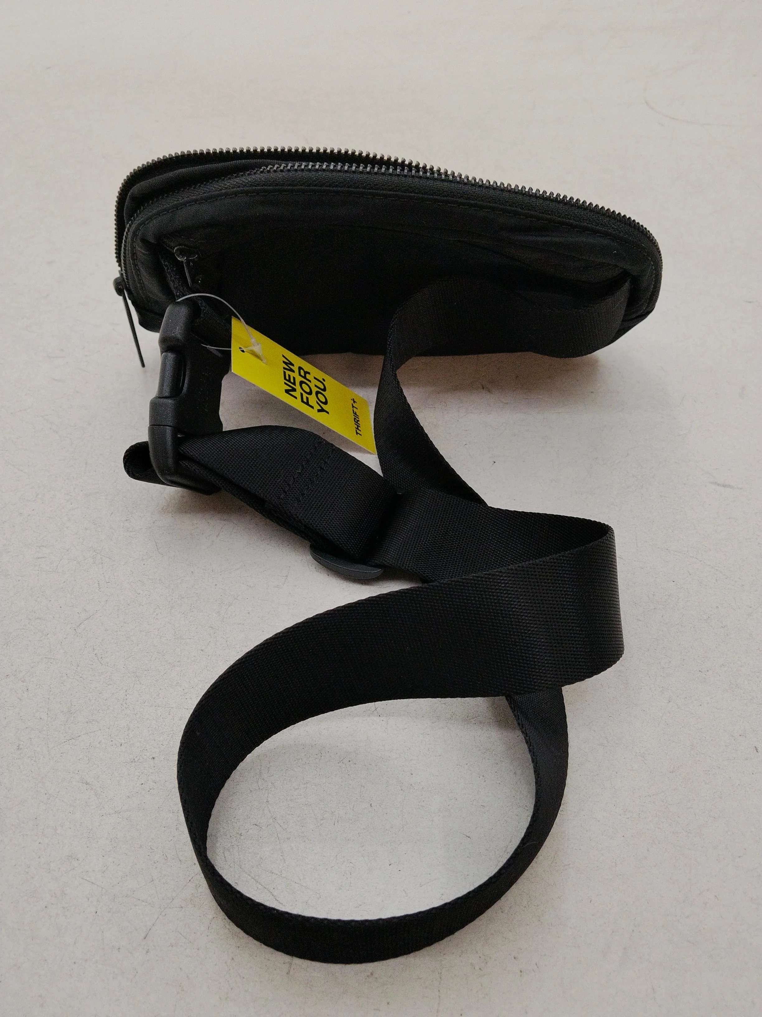 Lululemon Women's Bag Black Polyester with Nylon Belt Bag & Waist Pack - Image 2
