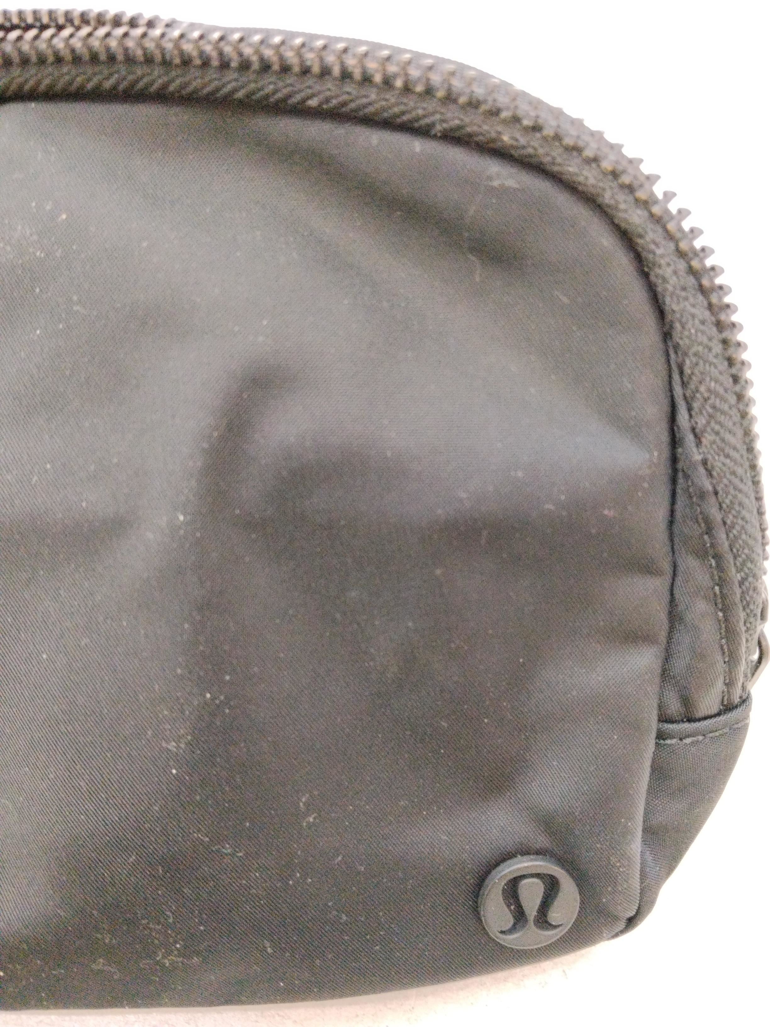 Lululemon Women's Bag Black Polyester with Nylon Belt Bag & Waist Pack - Image 3