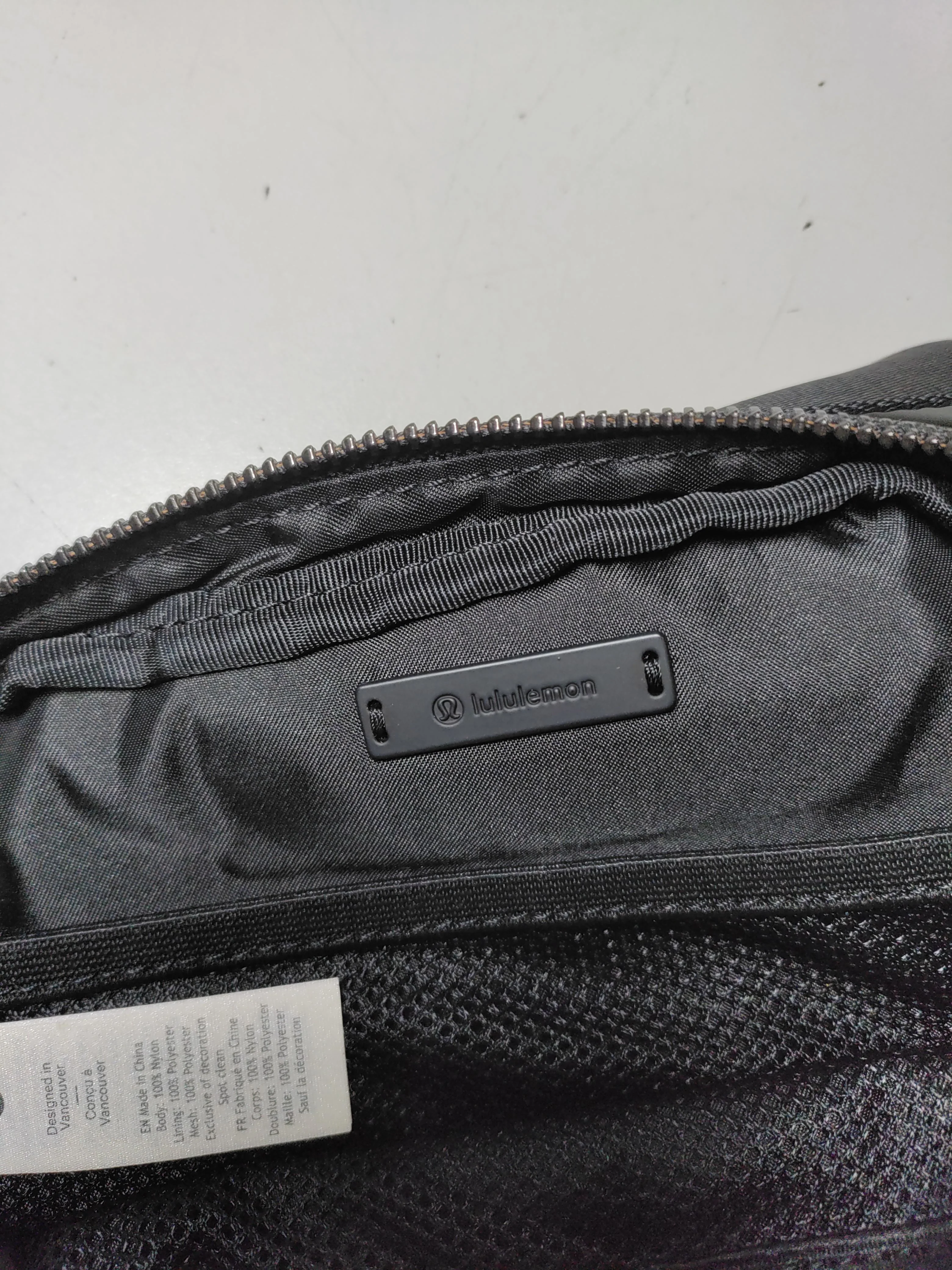 Lululemon Women's Bag Black Polyester with Nylon Belt Bag & Waist Pack - Image 5