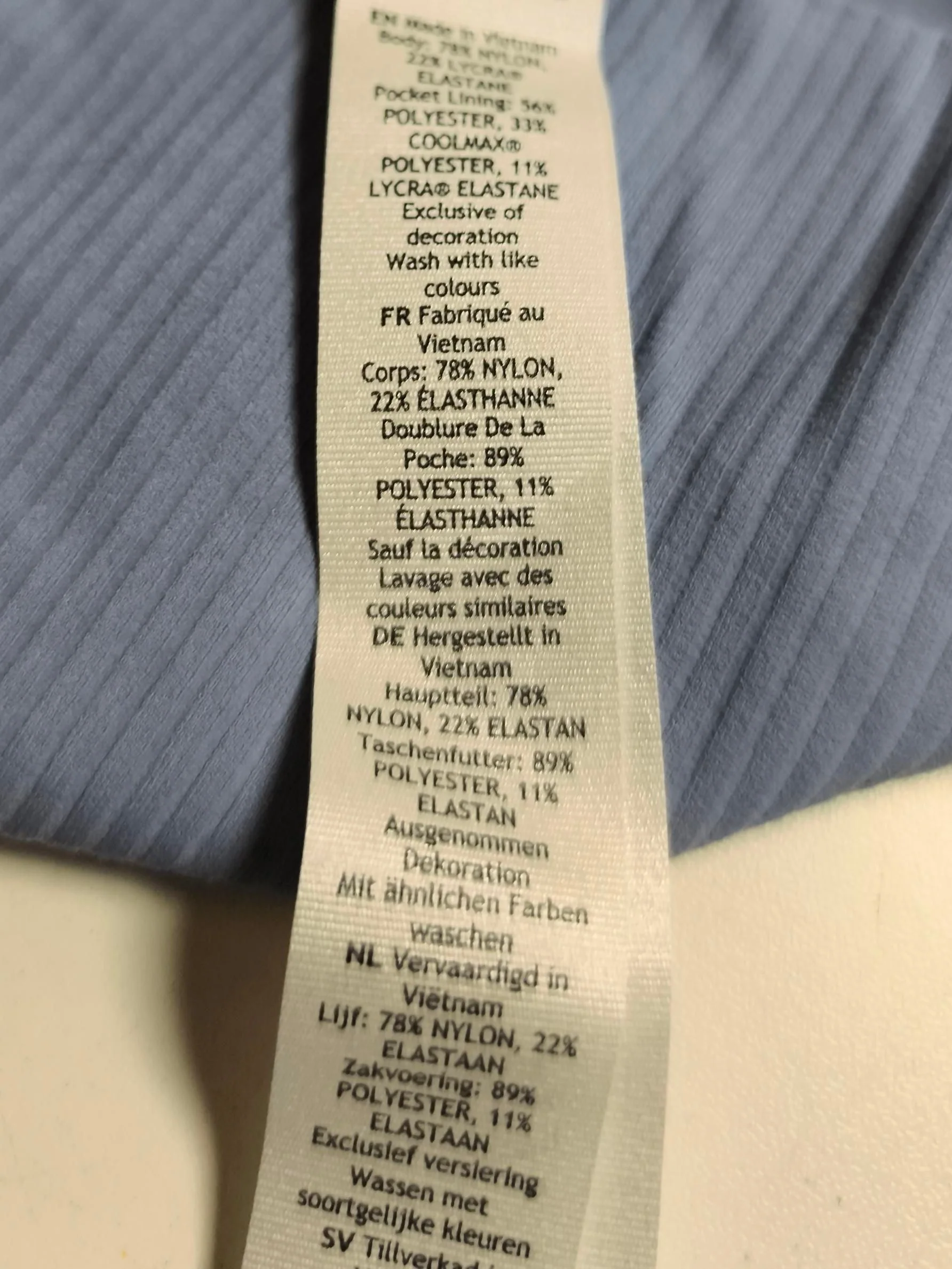 Lululemon Women's Leggings UK 12 Blue Nylon with Elastane, Polyester Cropped - Image 6